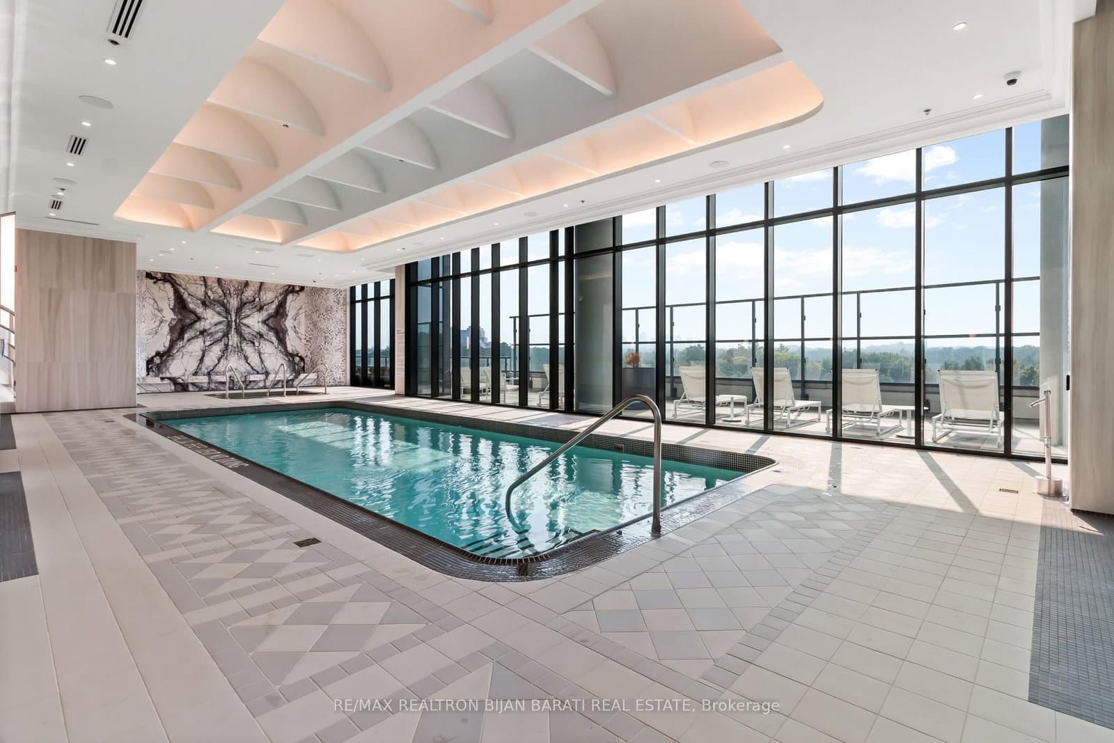 10 INN ON THE PARK Drive, Unit 3104 thumbnail 36