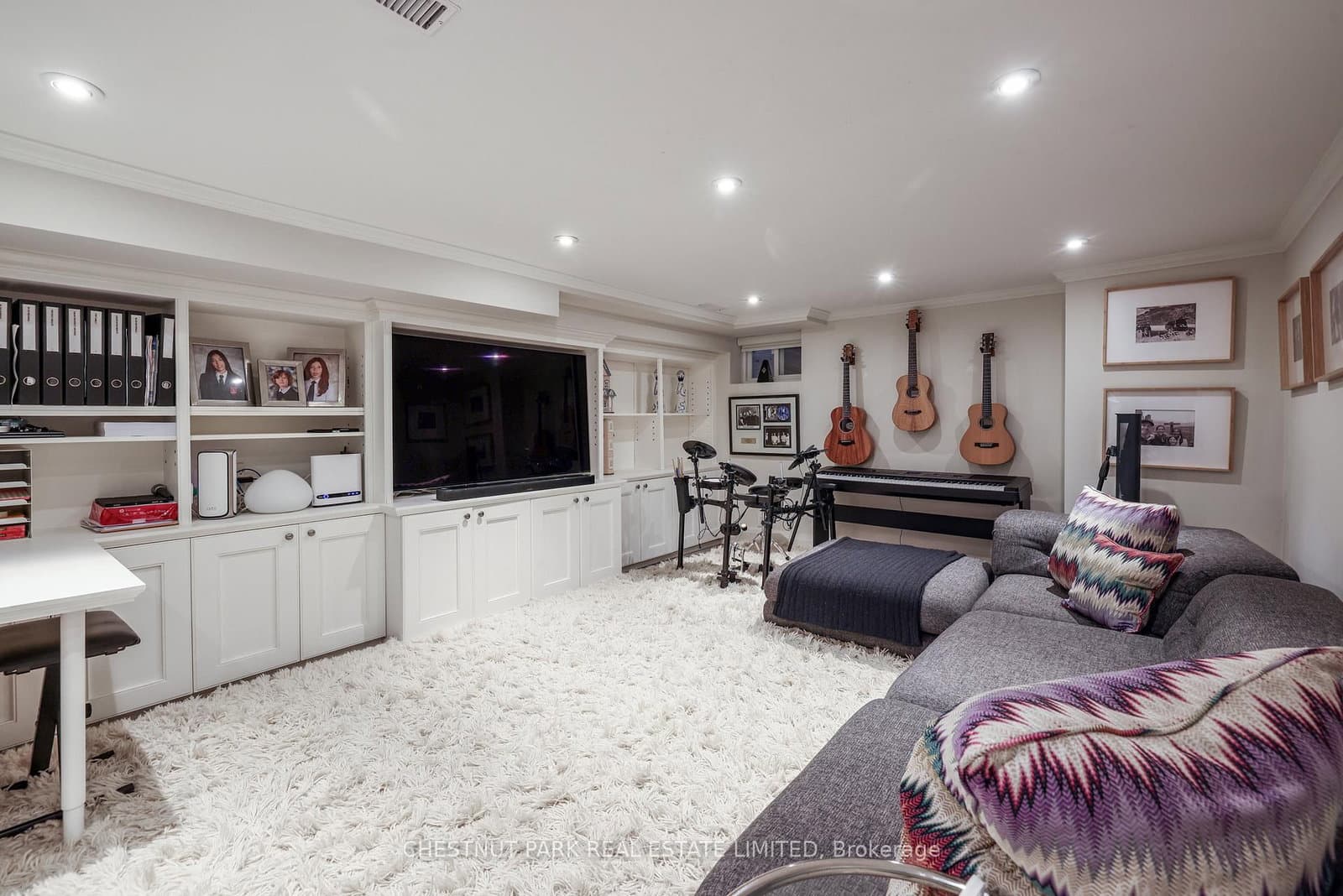 27 Gibson Avenue thumbnail 22