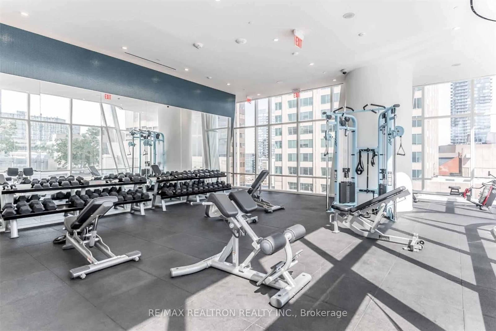 1 Bloor Street E, Unit 312 thumbnail 22
