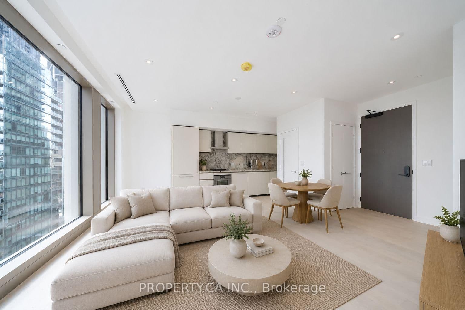50 Scollard Street, Unit 1801 thumbnail 3
