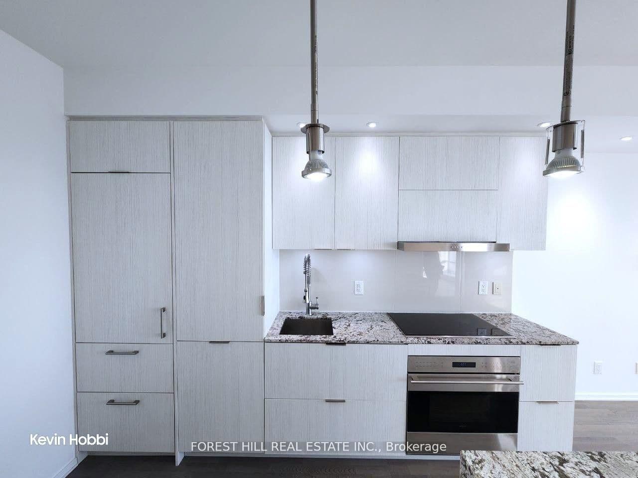 1 Bloor Street E, Unit 5210 thumbnail 10