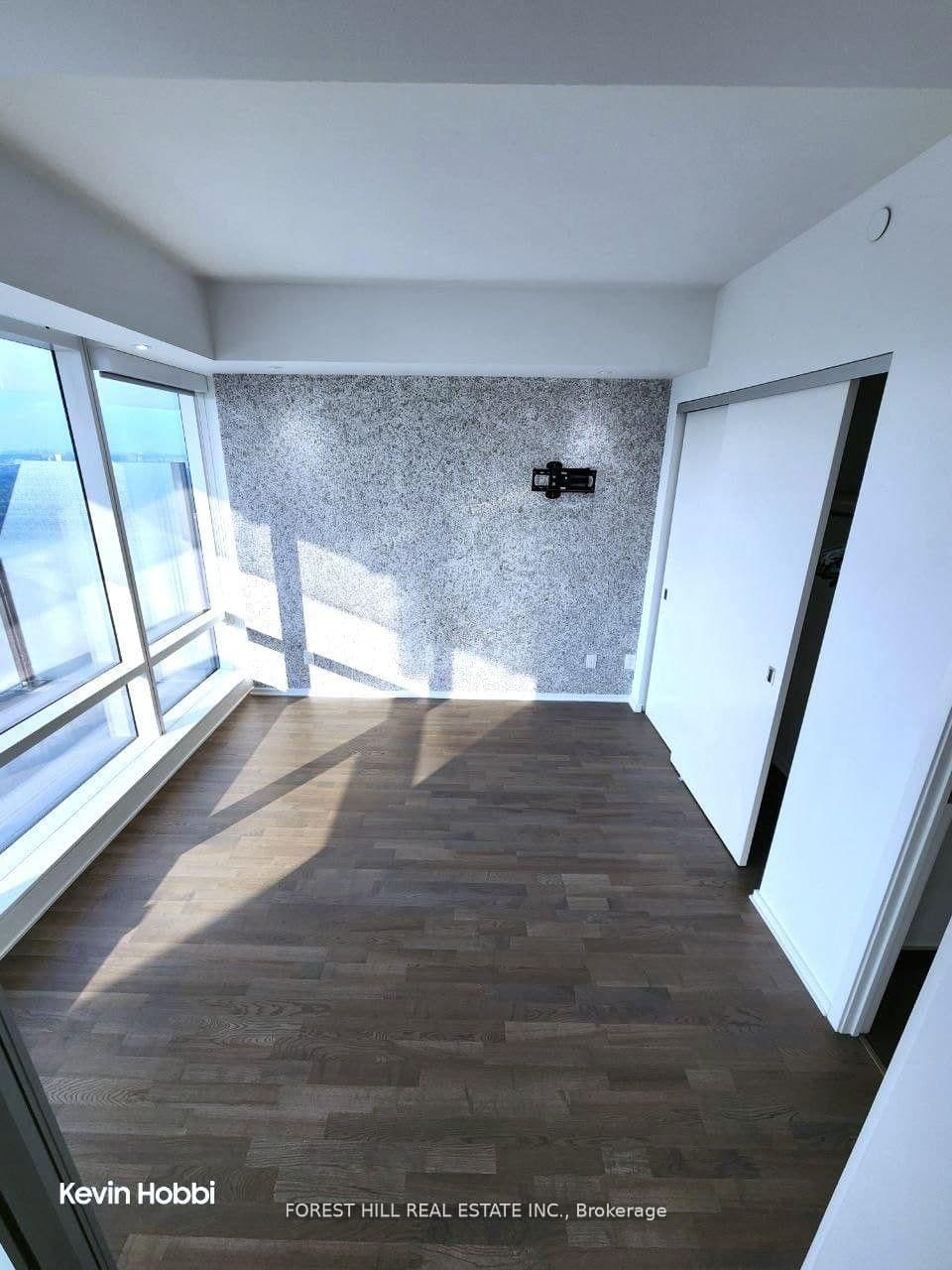 1 Bloor Street E, Unit 5210 thumbnail 15