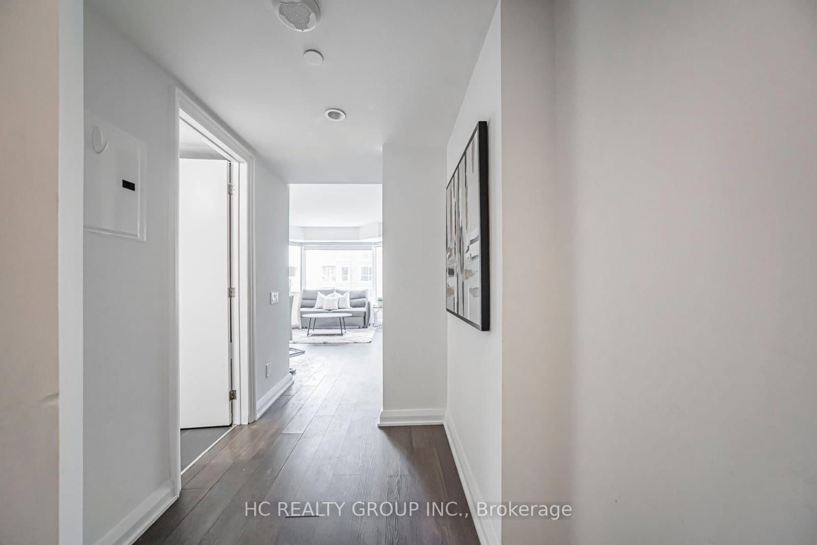 155 Yorkville Avenue, Unit 2014 thumbnail 10