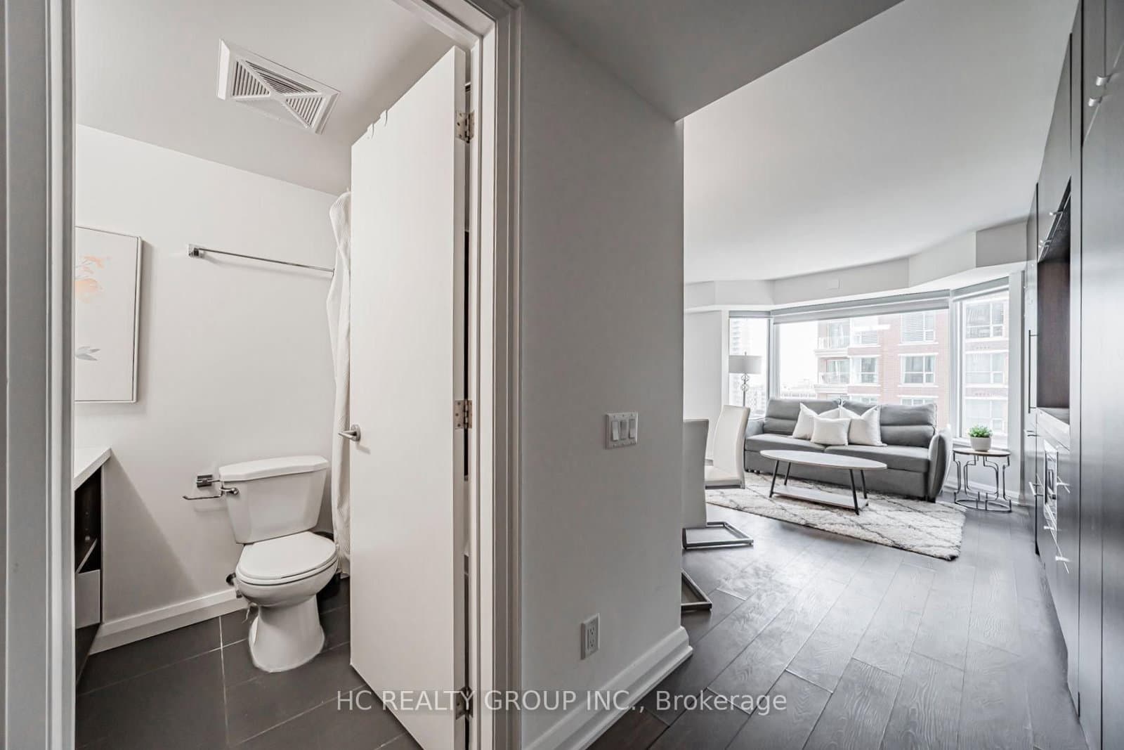 155 Yorkville Avenue, Unit 2014 thumbnail 11