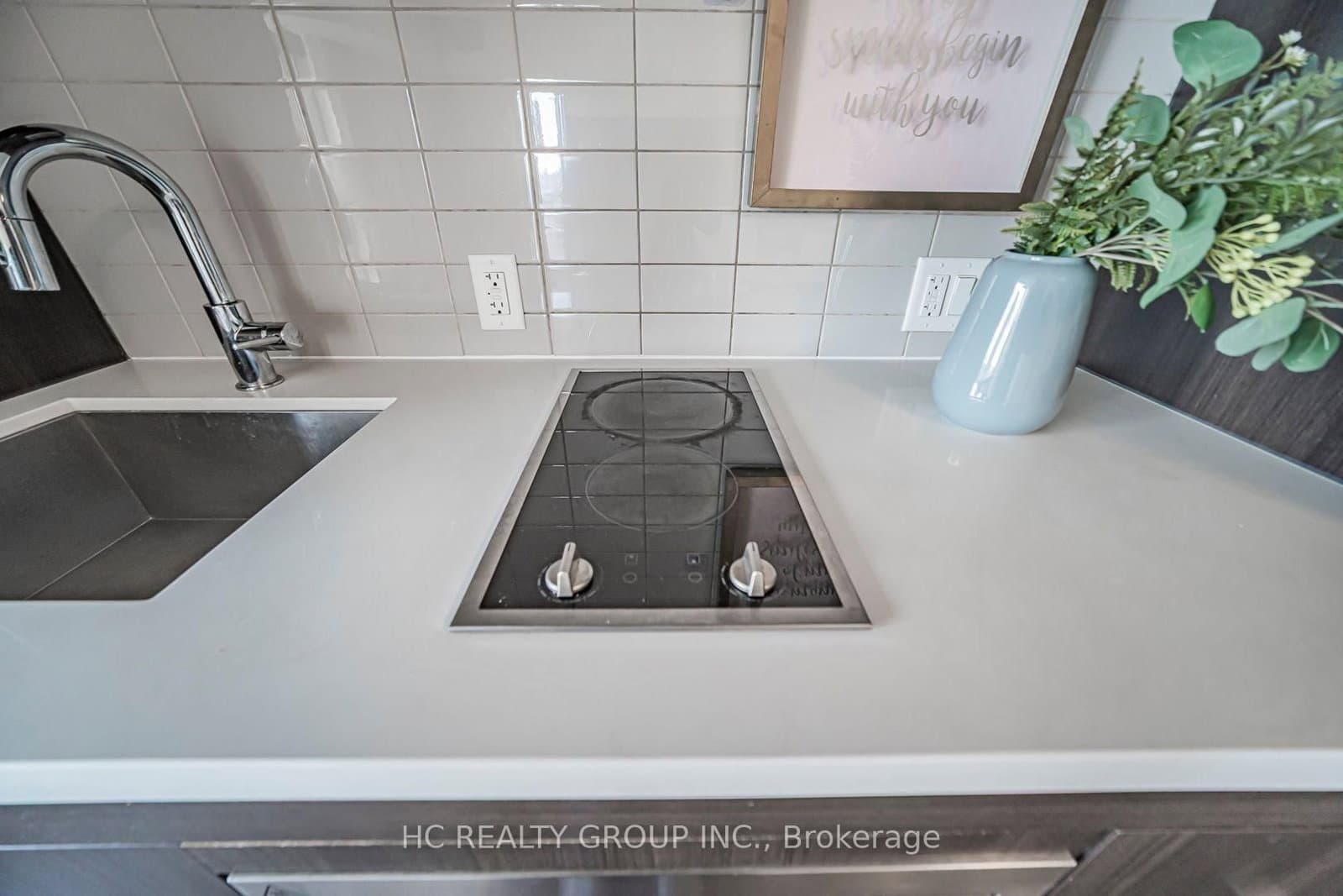 155 Yorkville Avenue, Unit 2014 thumbnail 16