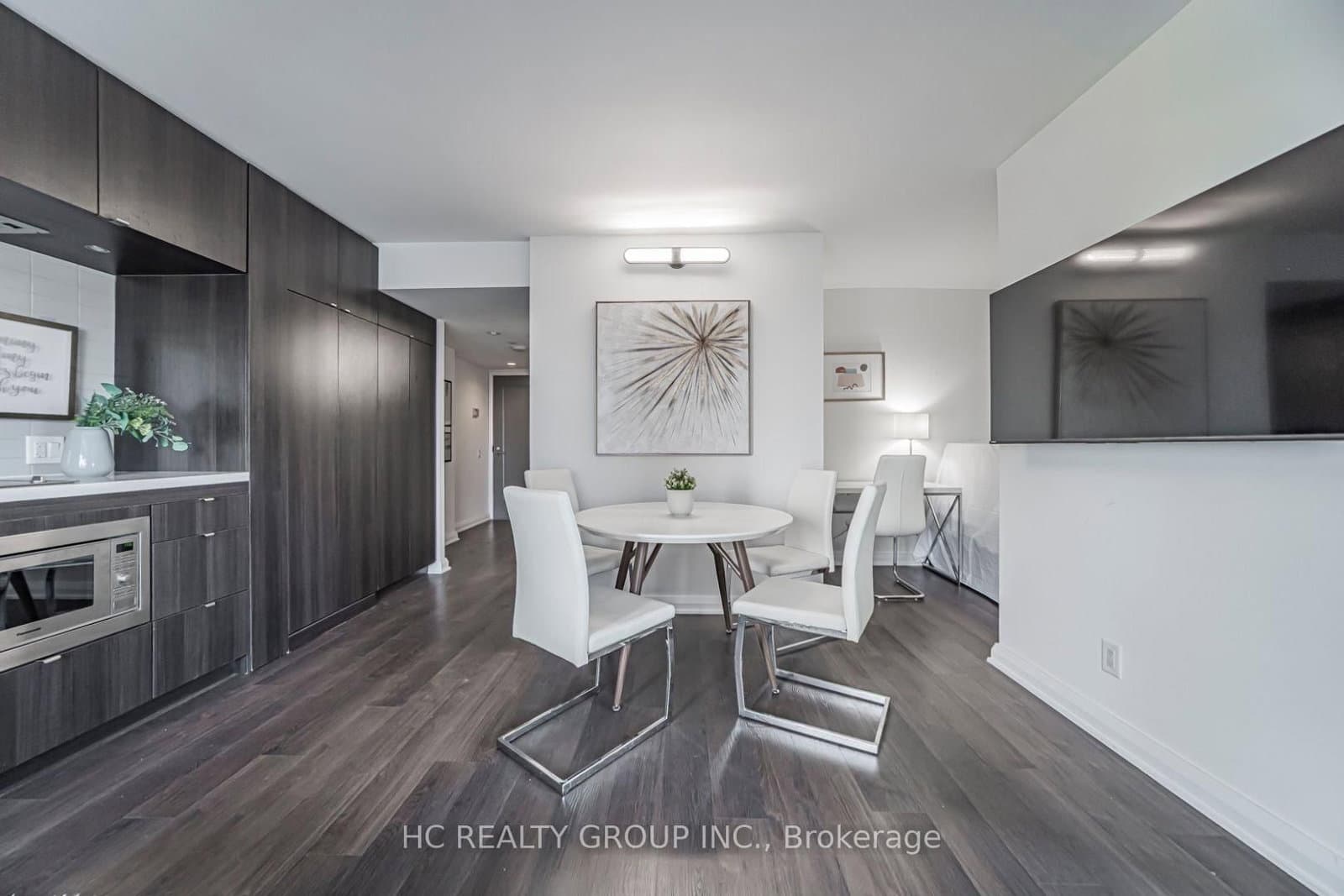 155 Yorkville Avenue, Unit 2014 thumbnail 18