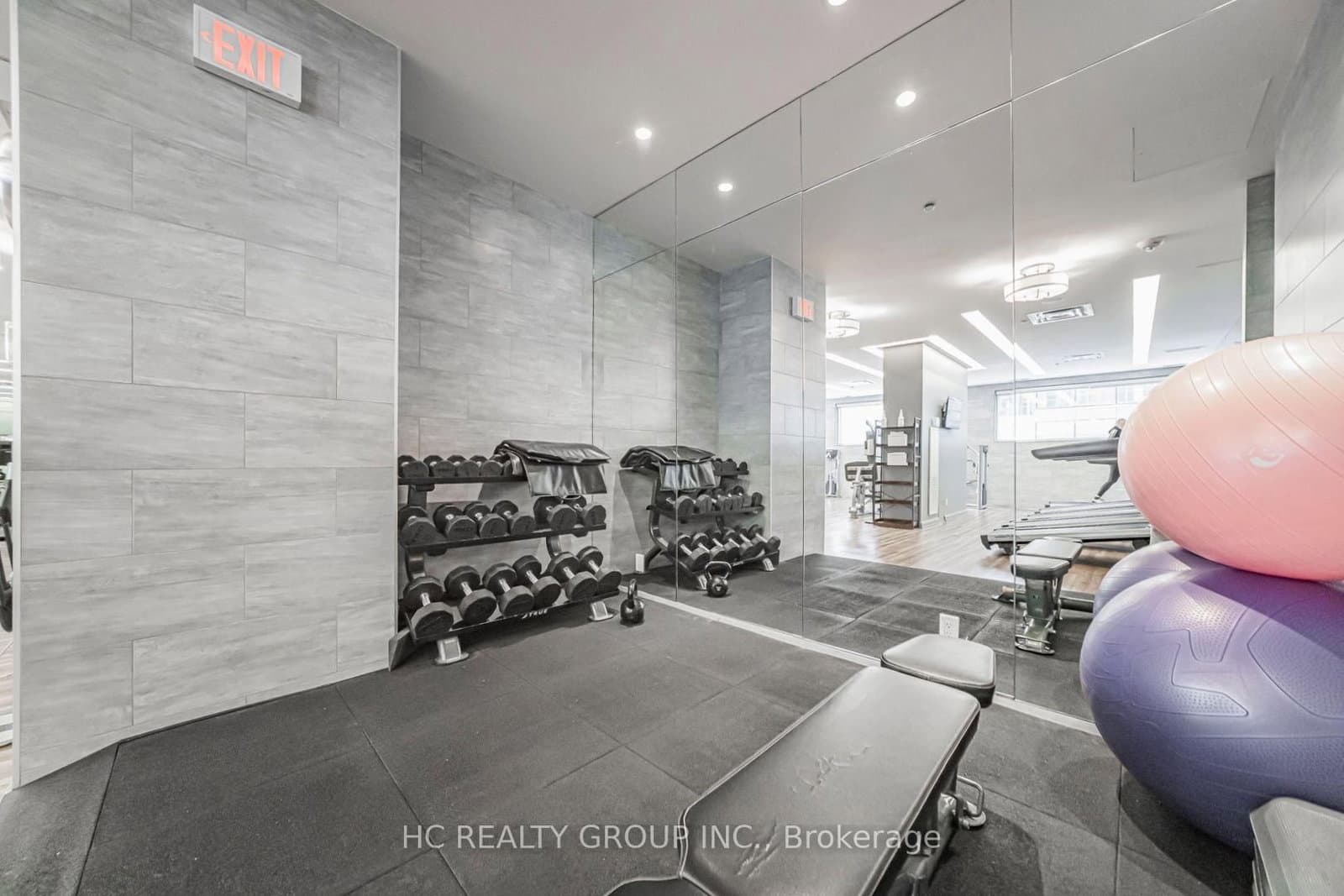 155 Yorkville Avenue, Unit 2014 thumbnail 30
