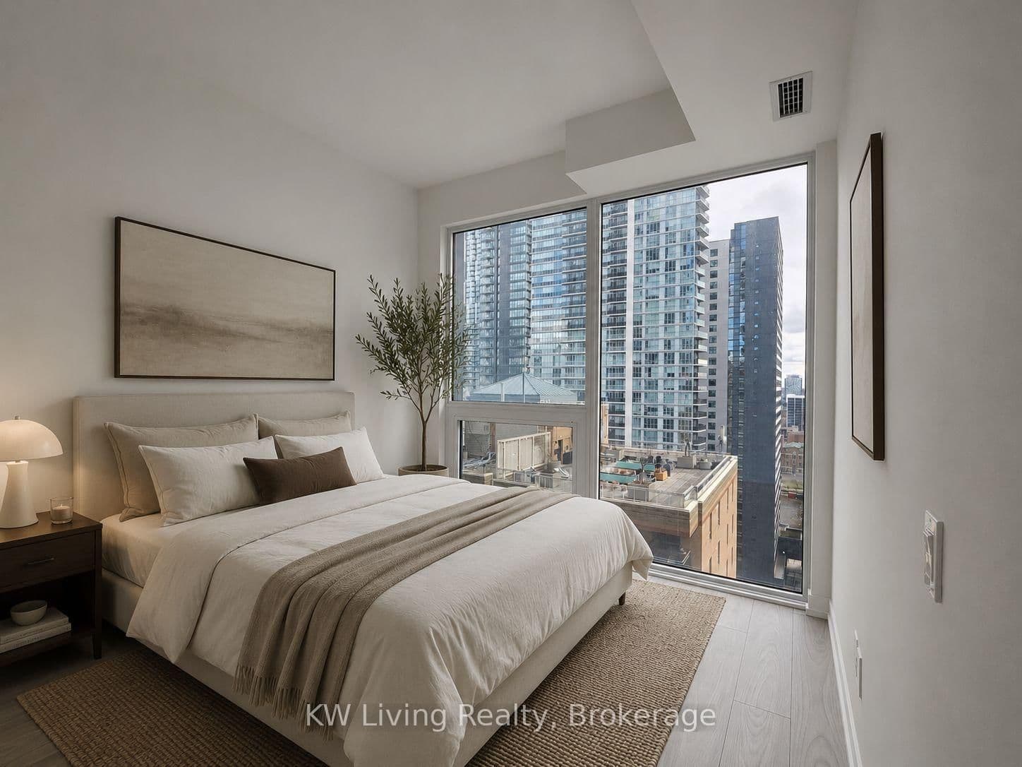 82 Dalhousie Street, Unit 2001 thumbnail 3