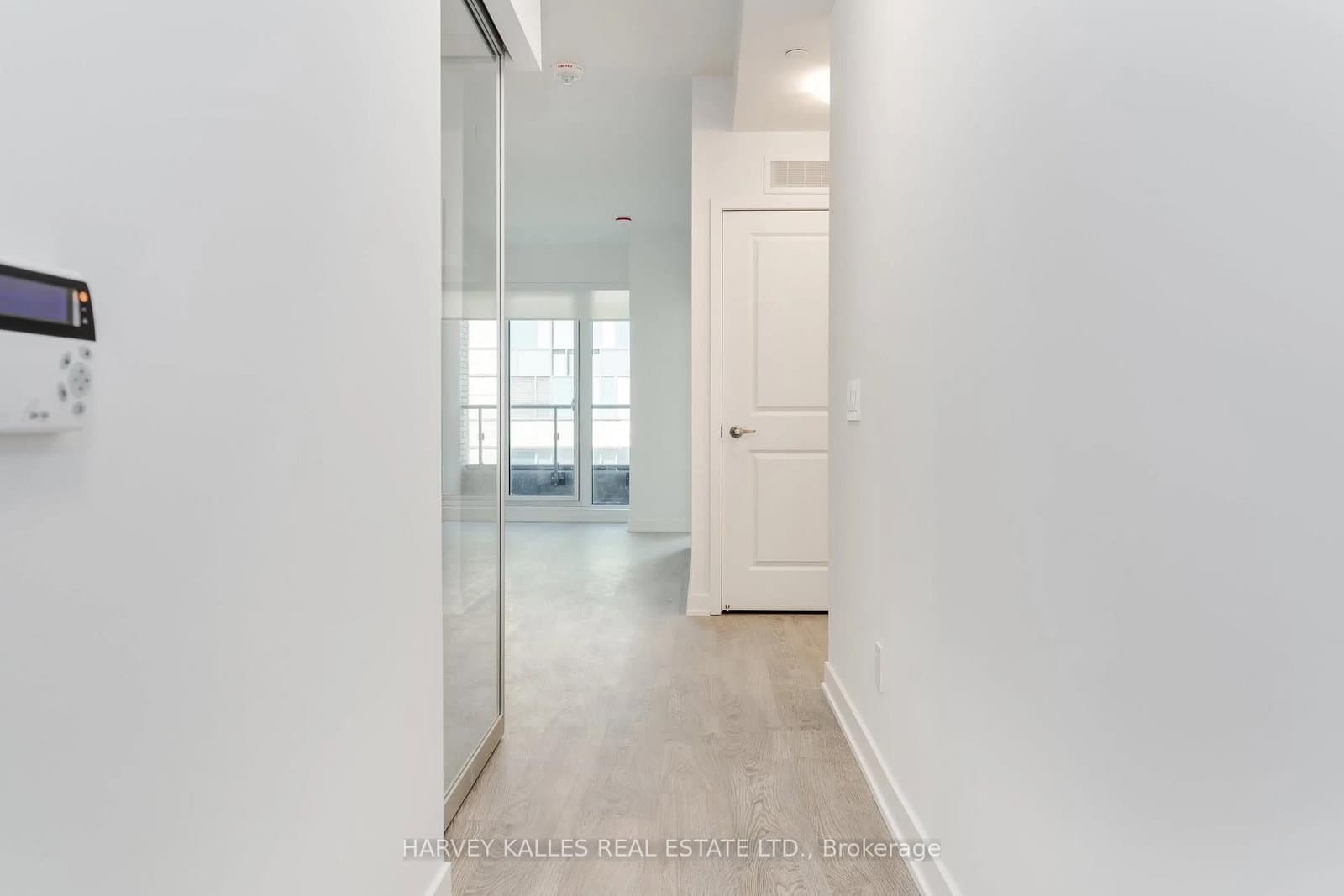 543 Richmond Street W, Unit 410 thumbnail 12
