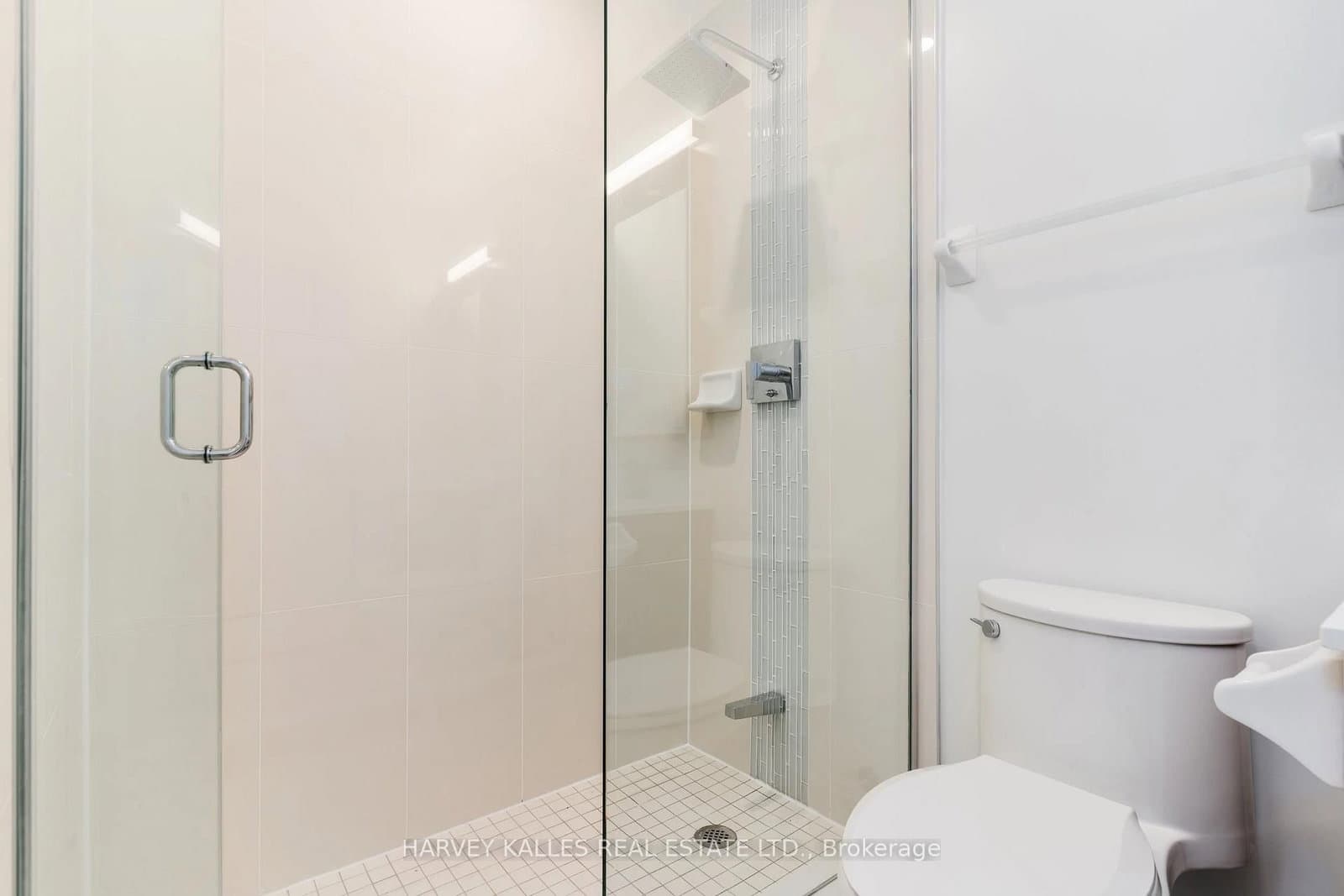 543 Richmond Street W, Unit 410 thumbnail 20