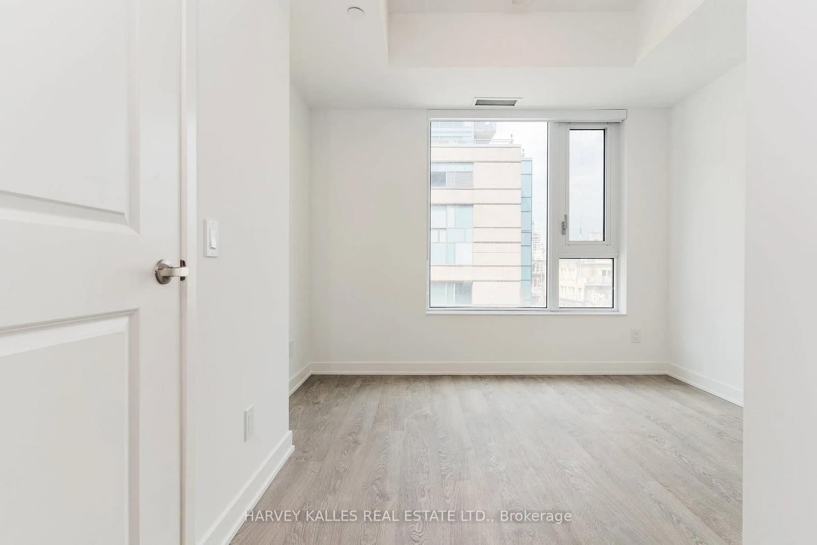 543 Richmond Street W, Unit 410 thumbnail 26