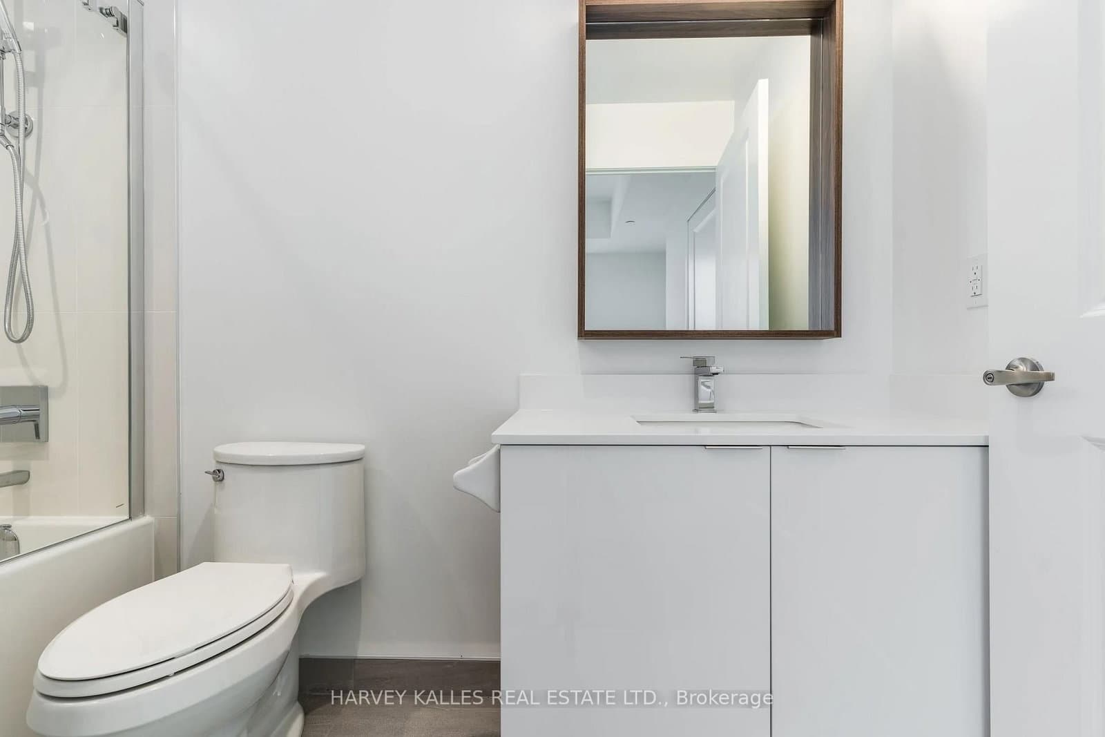 543 Richmond Street W, Unit 410 thumbnail 27