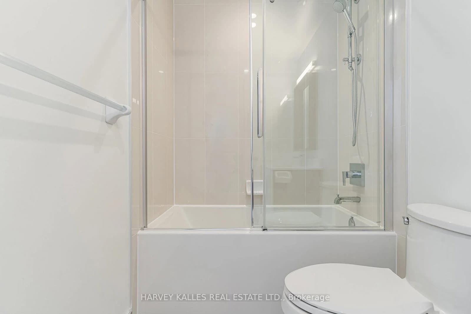 543 Richmond Street W, Unit 410 thumbnail 28