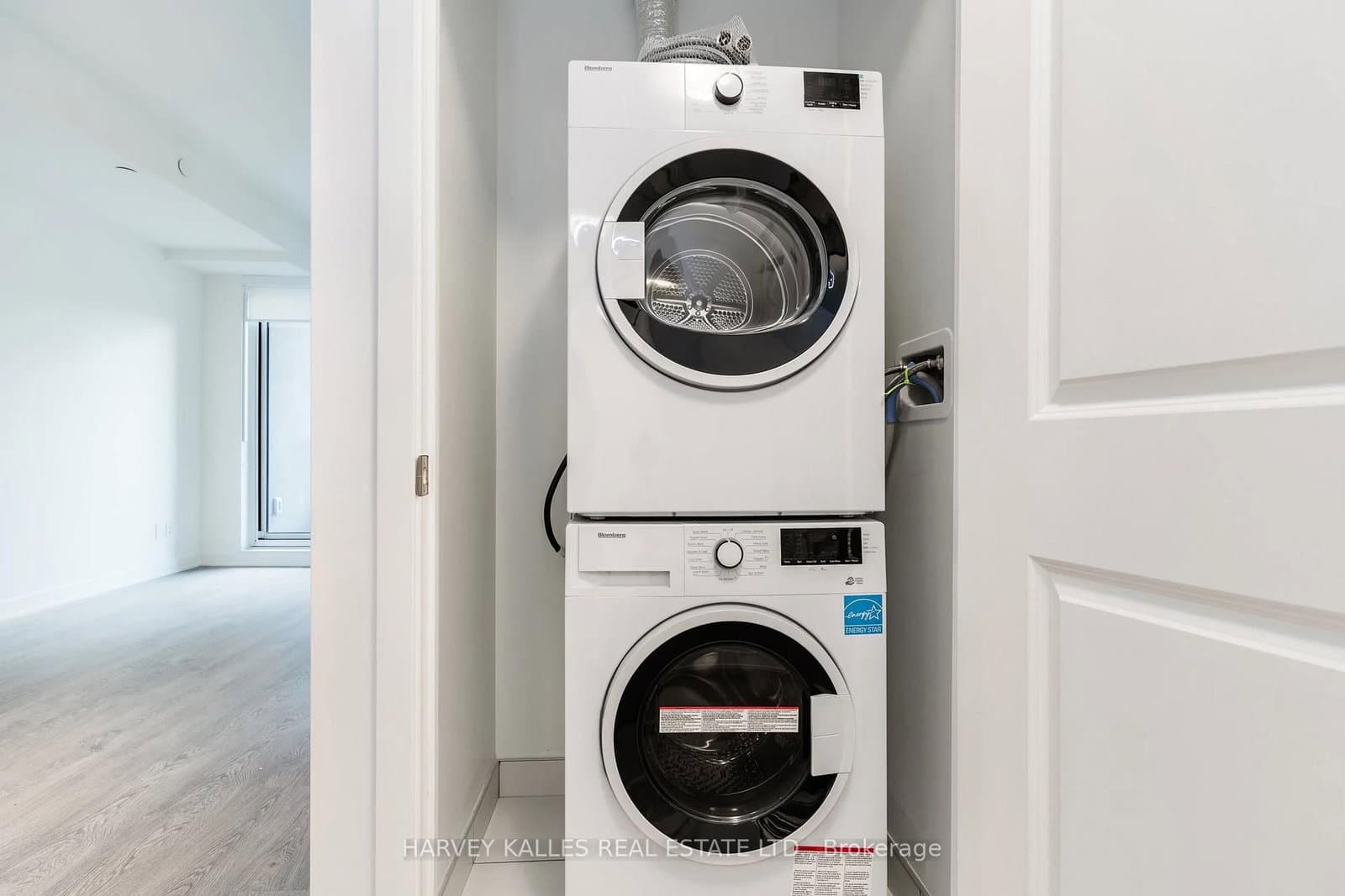 543 Richmond Street W, Unit 410 thumbnail 30