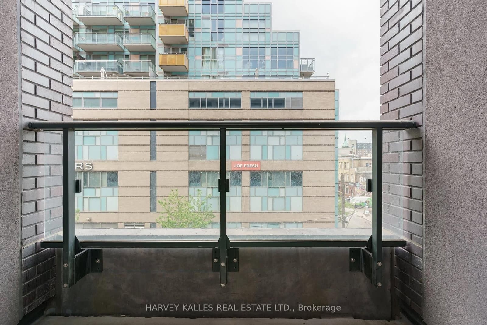 543 Richmond Street W, Unit 410 thumbnail 32