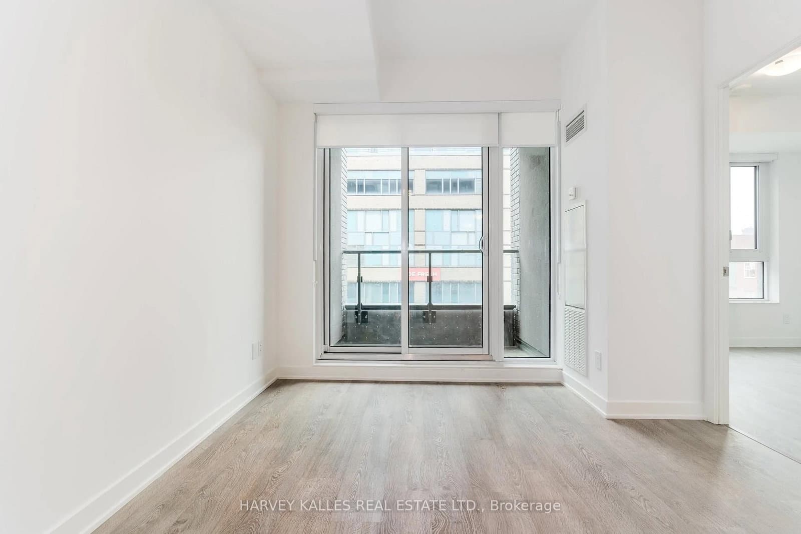 543 Richmond Street W, Unit 410 thumbnail 5