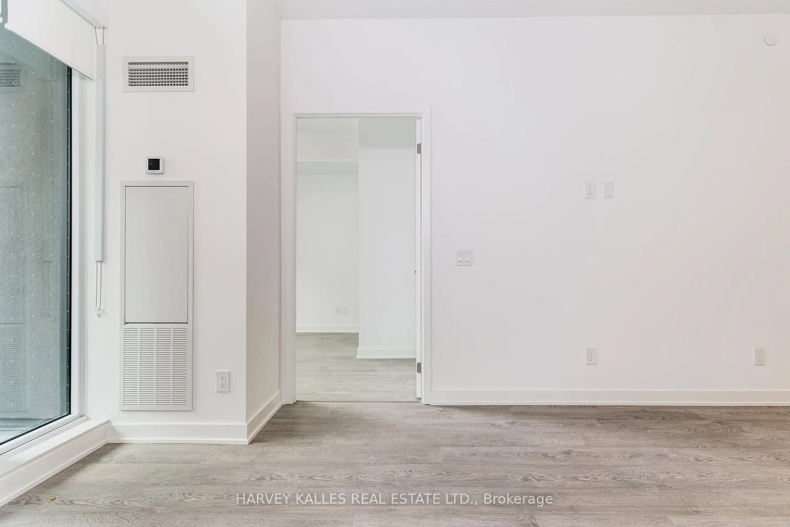 543 Richmond Street W, Unit 410 thumbnail 6