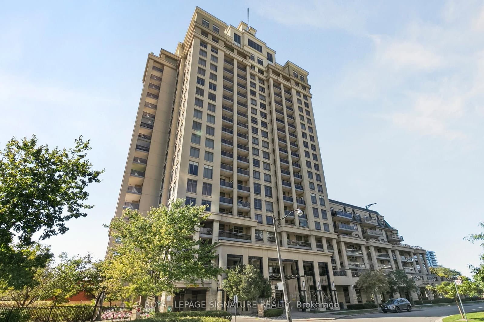 18 Kenaston Gardens, Unit 1307 - Image 1