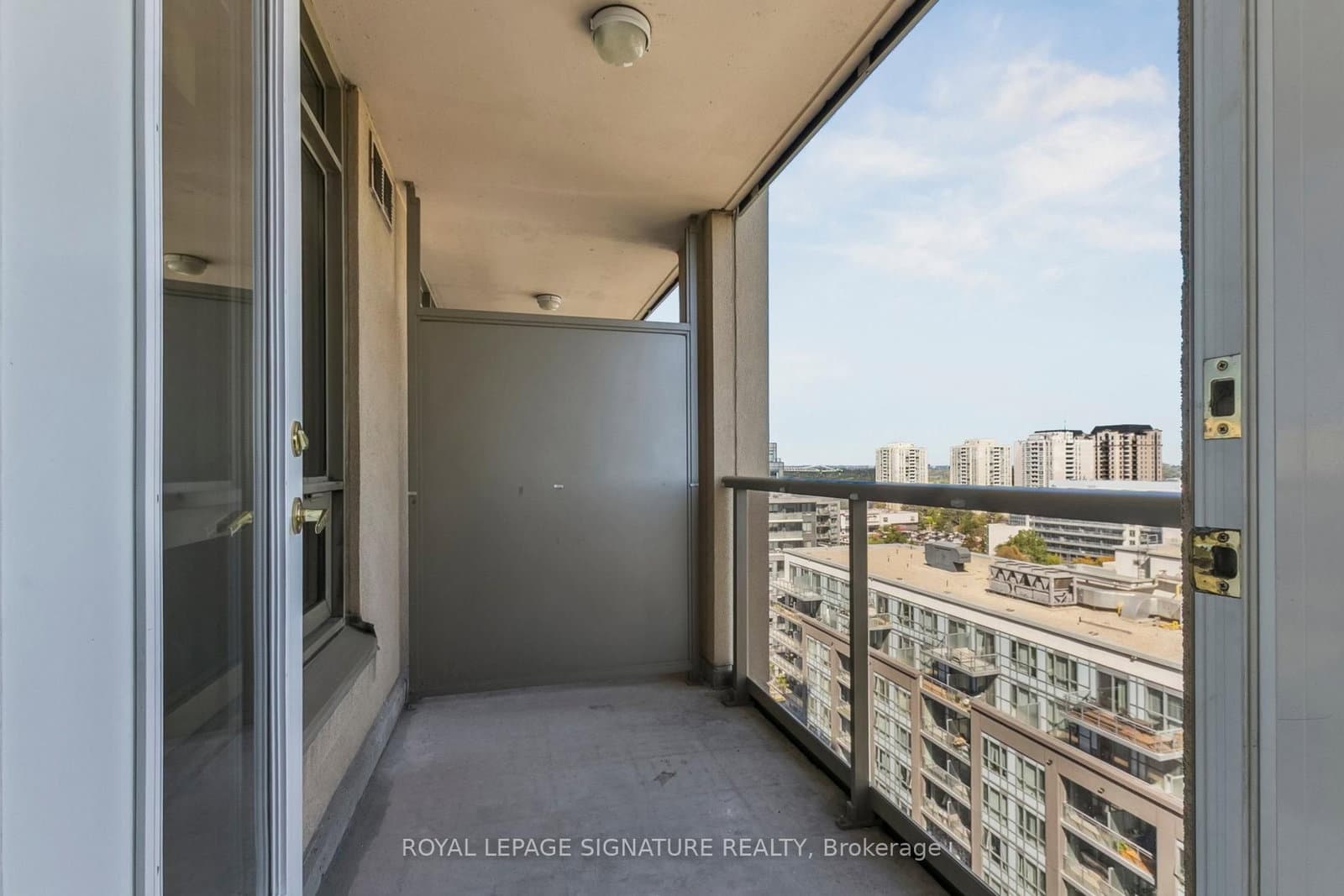 18 Kenaston Gardens, Unit 1307 thumbnail 28