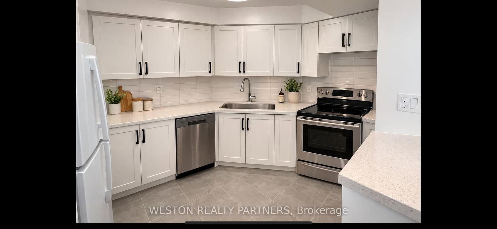 171 Erskine Avenue, Unit 1202 thumbnail 3