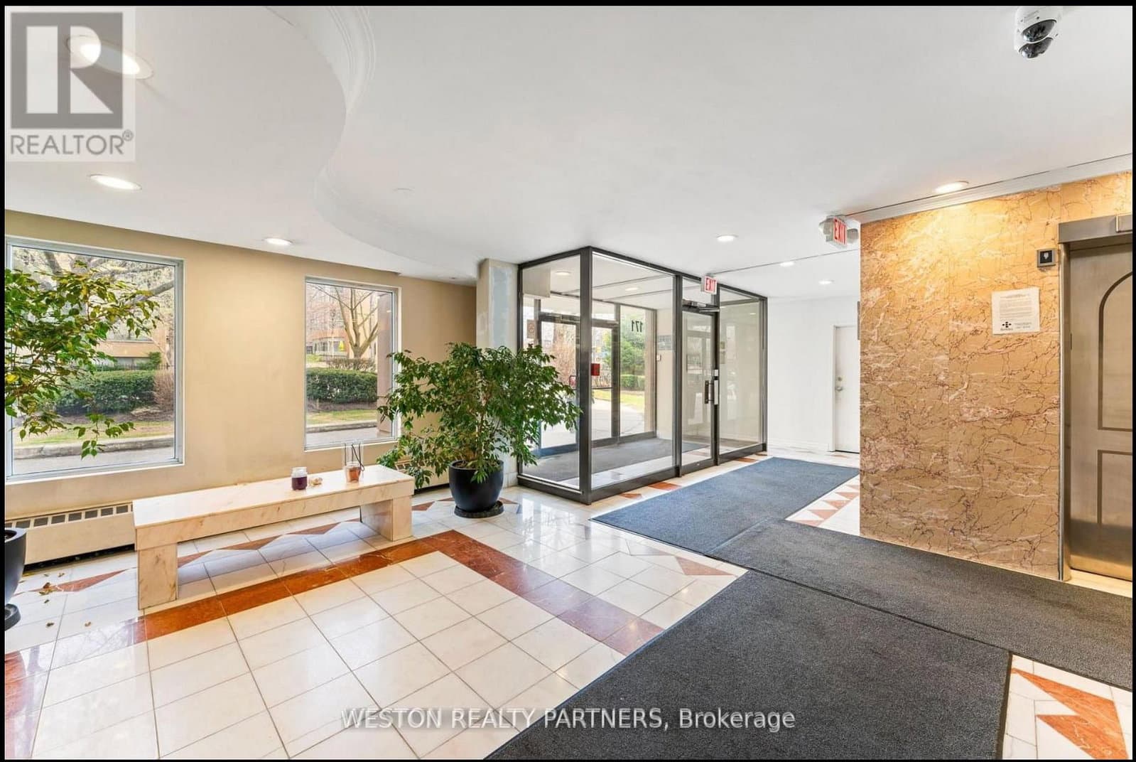 171 Erskine Avenue, Unit 1202 thumbnail 8