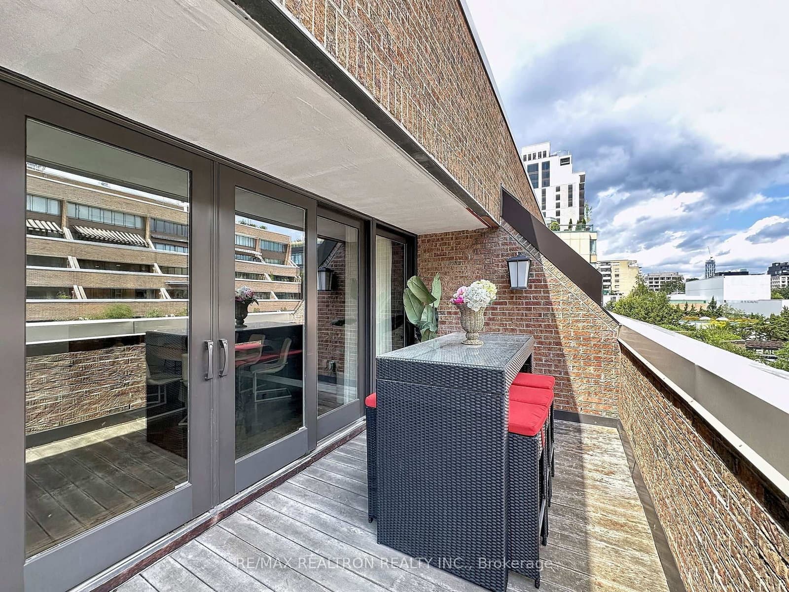 55A Avenue Road, Unit 412 thumbnail 26