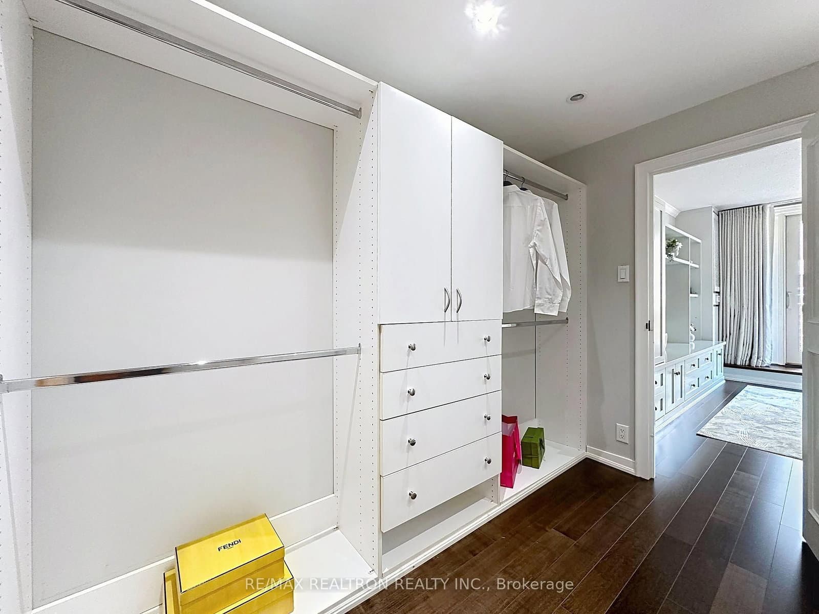 55A Avenue Road, Unit 412 thumbnail 42
