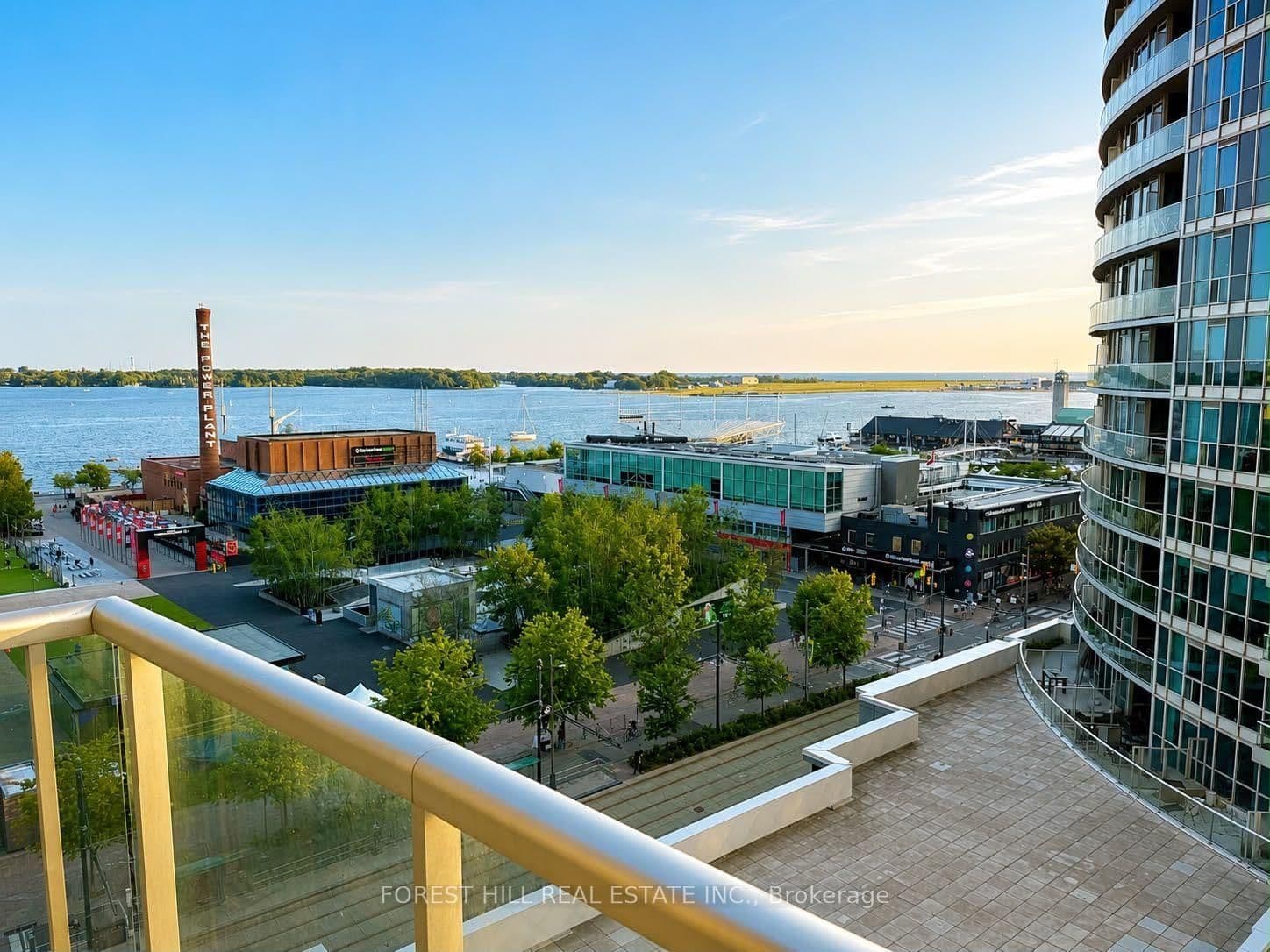 208 Queens Quay W, Unit 912 thumbnail 18