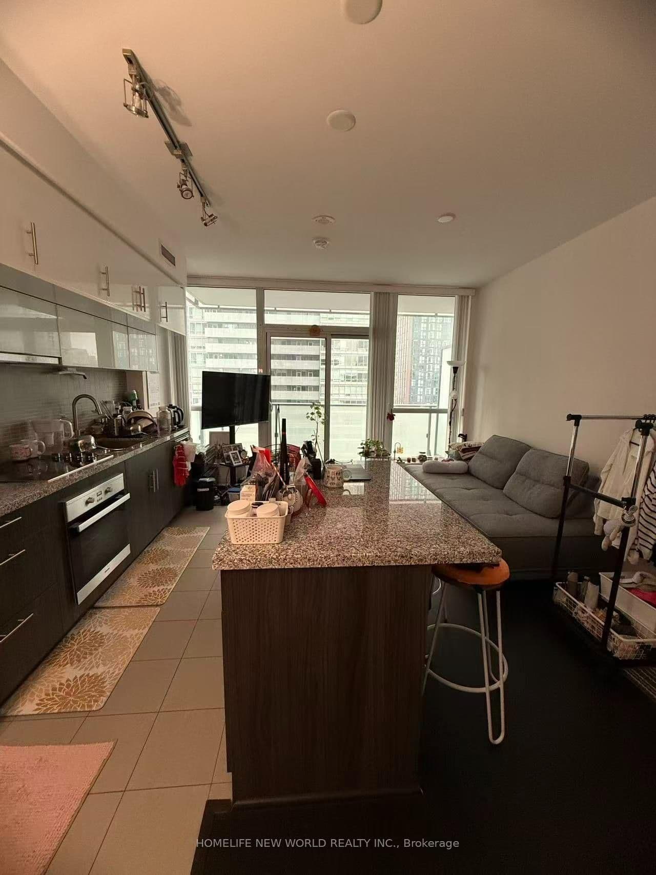 #1901 - 8 Mercer Street