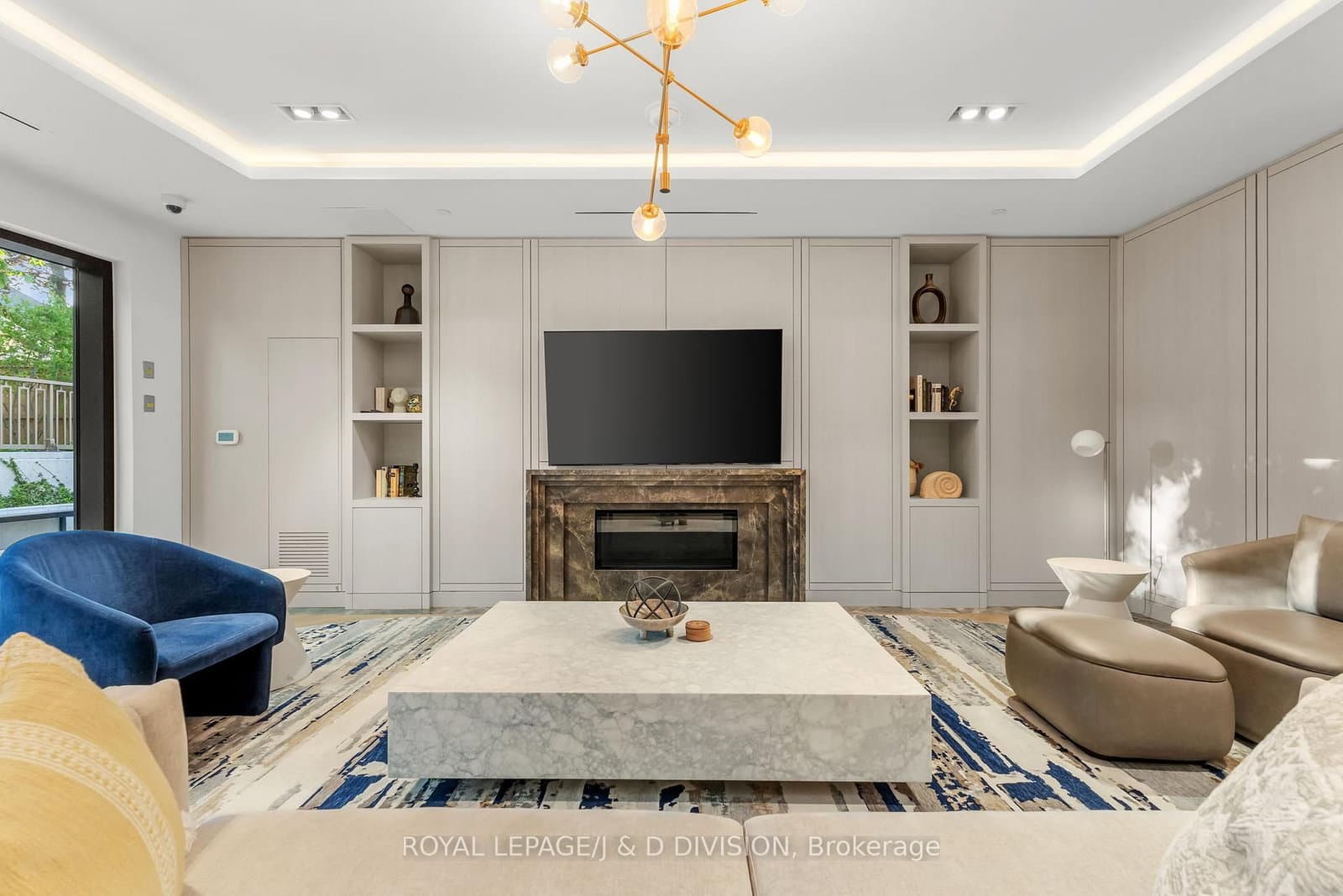 1 Strathgowan Avenue, Unit 710 thumbnail 29