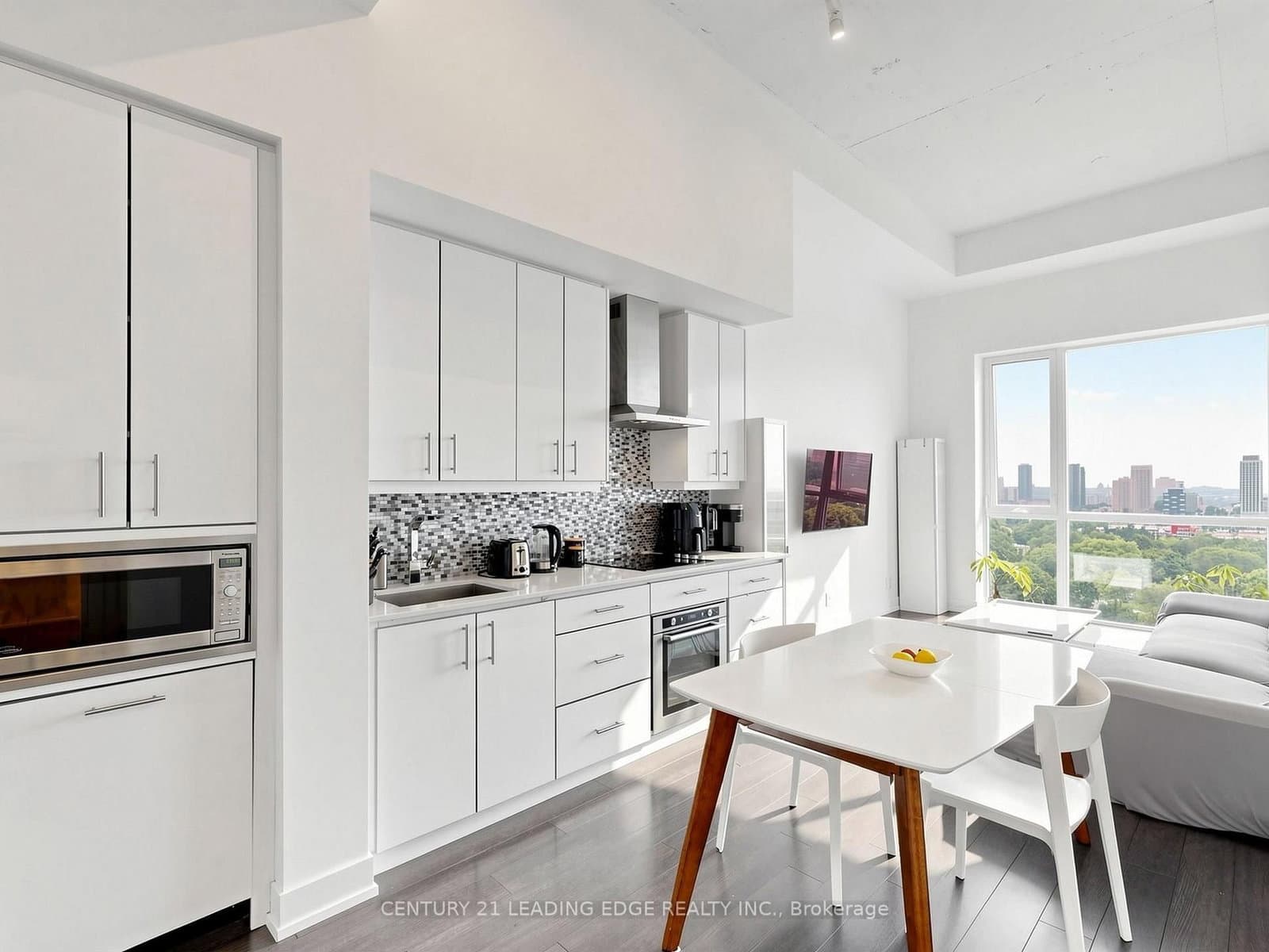 75 The Donway W, Unit 1406 thumbnail 18