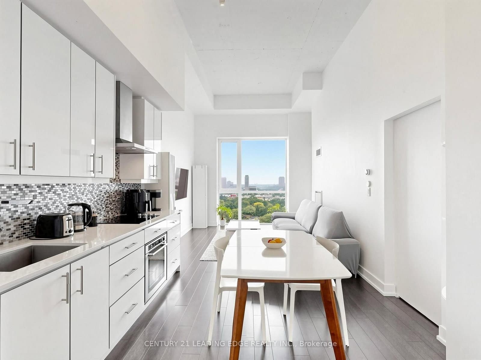 75 The Donway W, Unit 1406 thumbnail 19