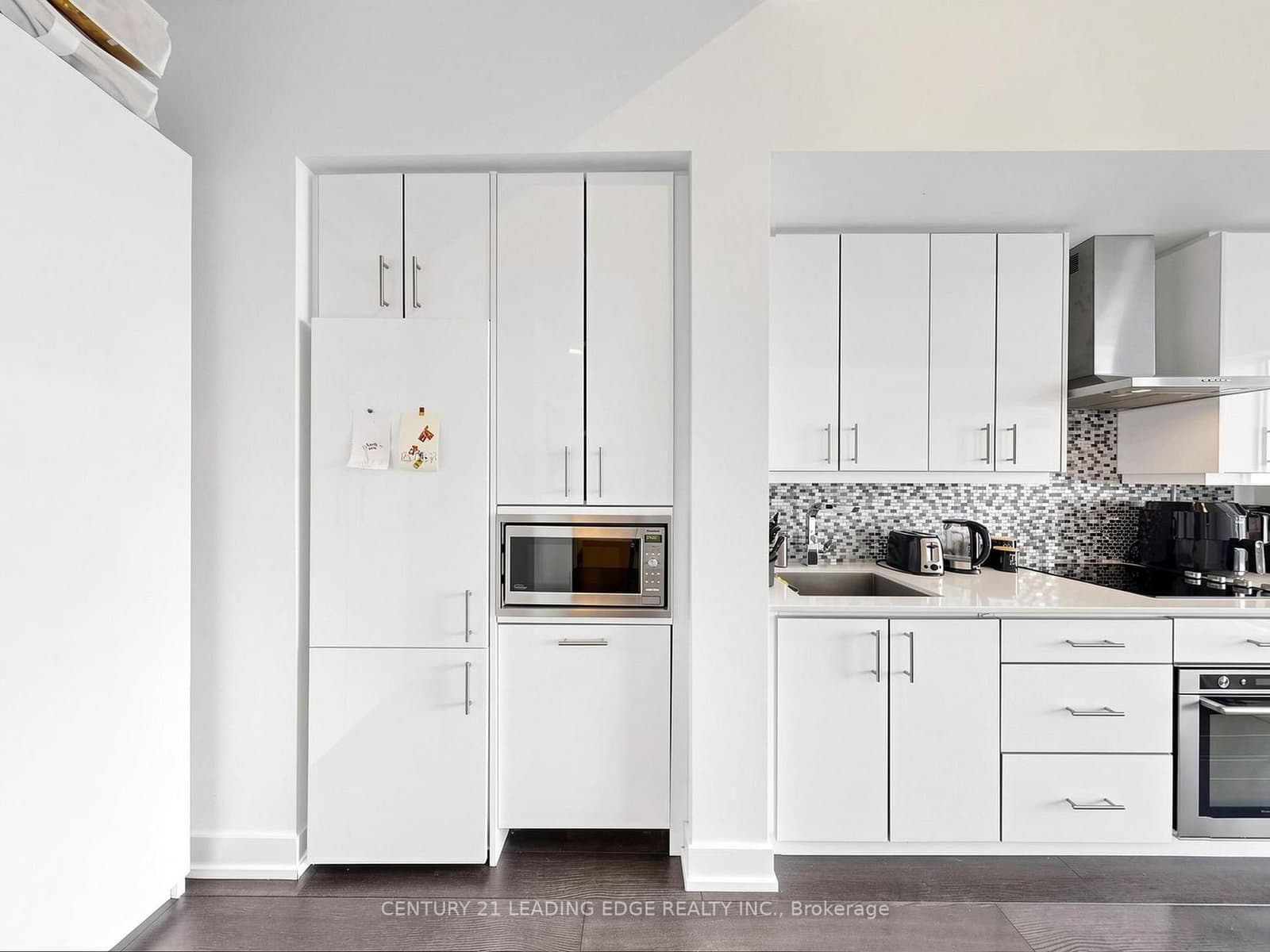 75 The Donway W, Unit 1406 thumbnail 23