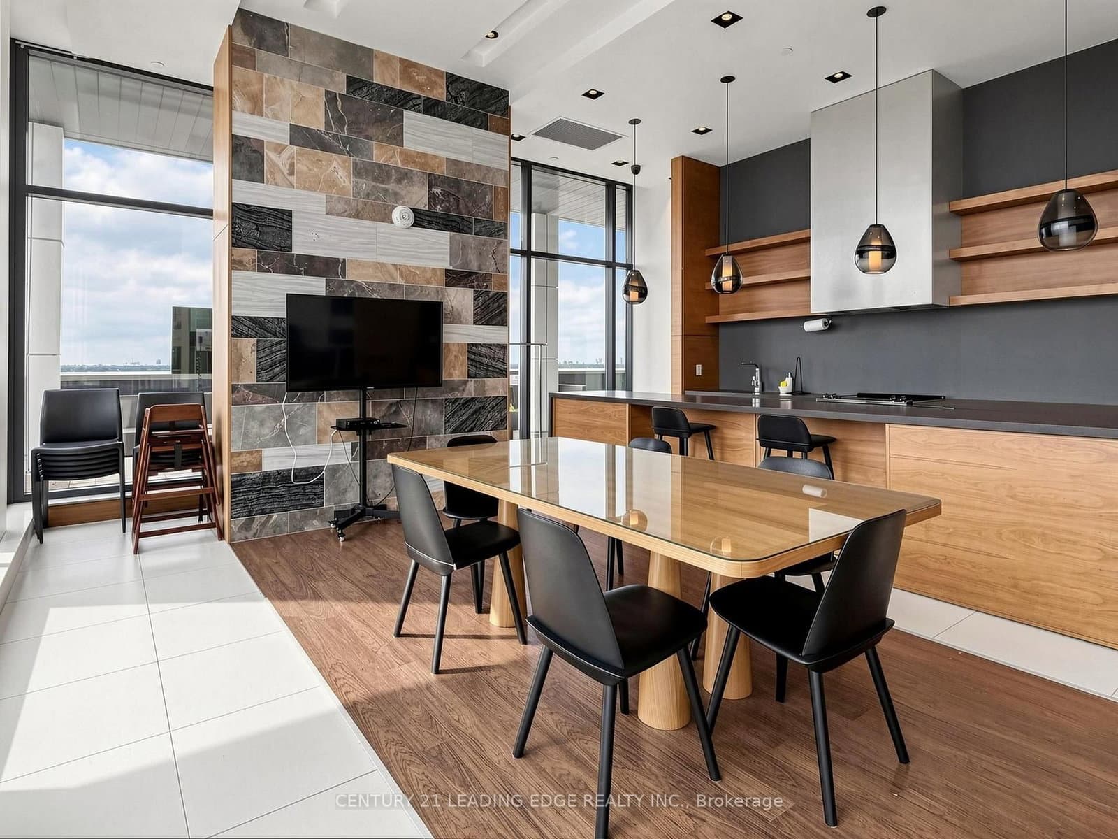 75 The Donway W, Unit 1406 thumbnail 44