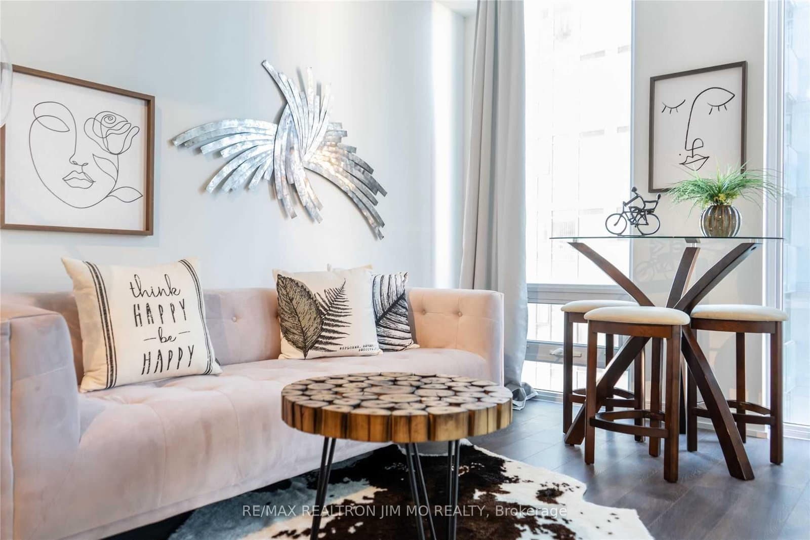 28 Wellesley Street E, Unit 706 - Image 1