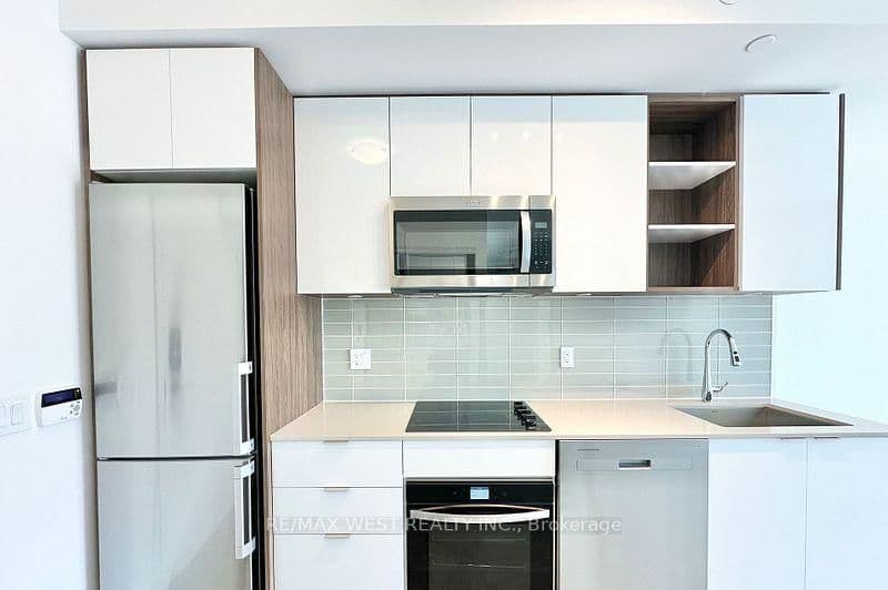 543 Richmond Street W, Unit 616 - Image 1