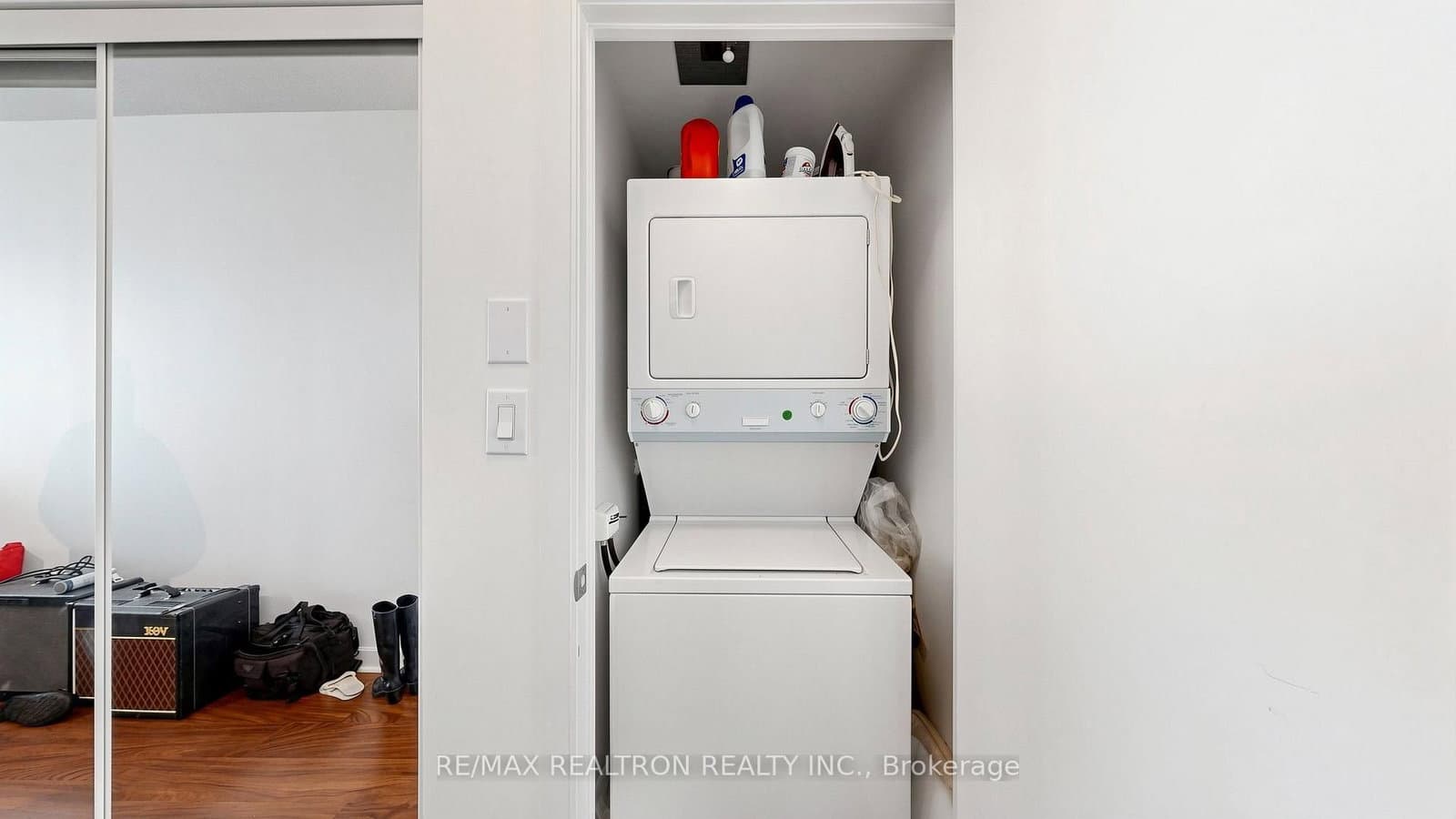 33 Bay Street, Unit 2211 thumbnail 20