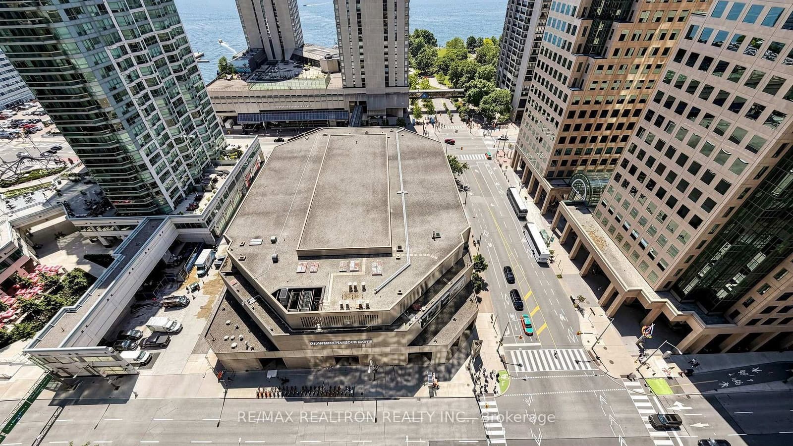 33 Bay Street, Unit 2211 thumbnail 29
