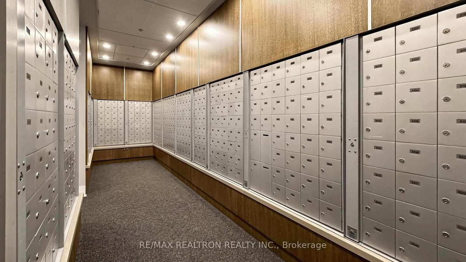 33 Bay Street, Unit 2211 thumbnail 36