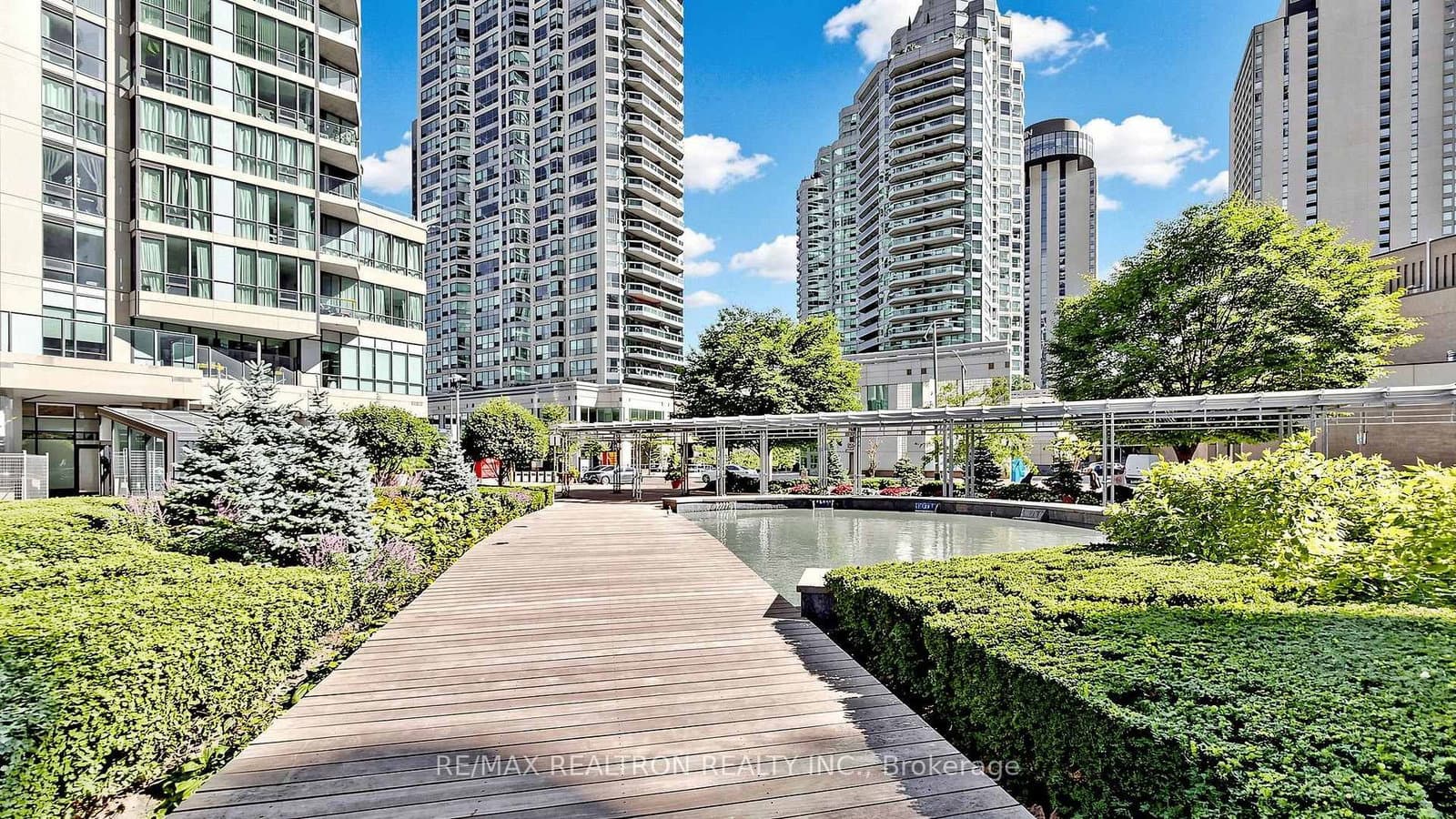 33 Bay Street, Unit 2211 thumbnail 41