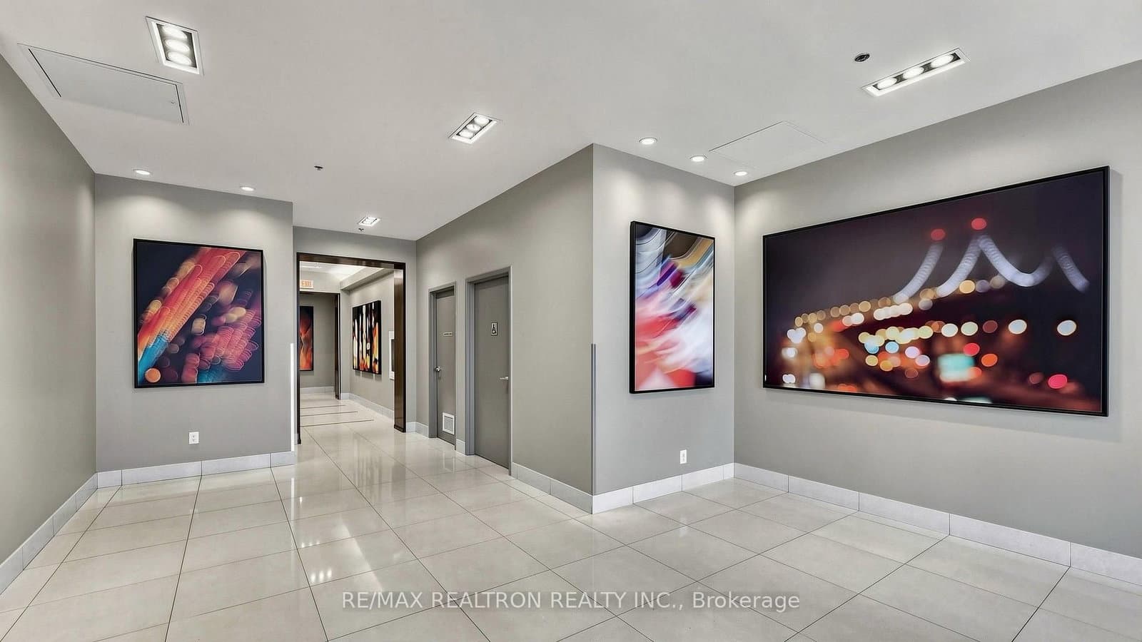 33 Bay Street, Unit 2211 thumbnail 7