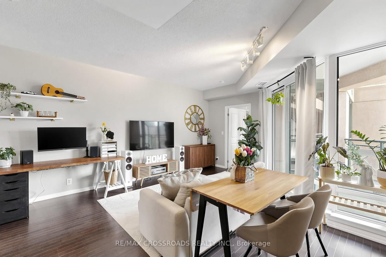 35 Hayden Street, Unit 1201 thumbnail 3