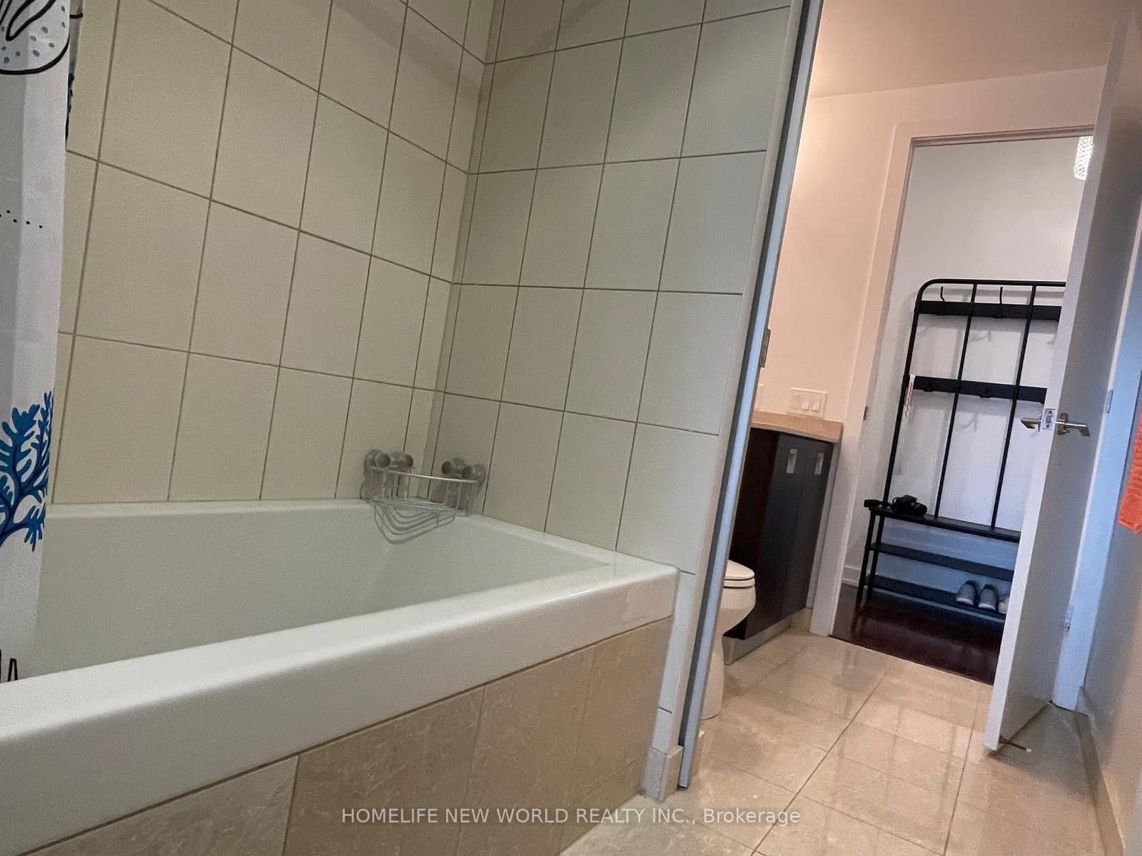 33 Charles Street E, Unit 2109 thumbnail 23