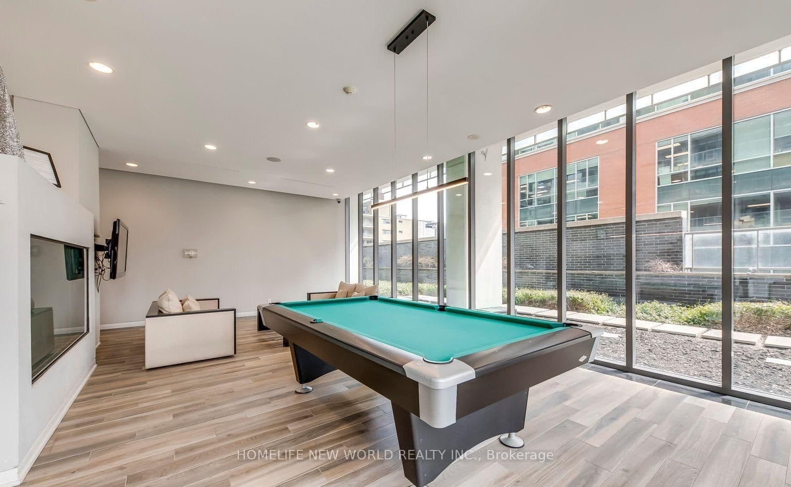 33 Charles Street E, Unit 2109 thumbnail 34