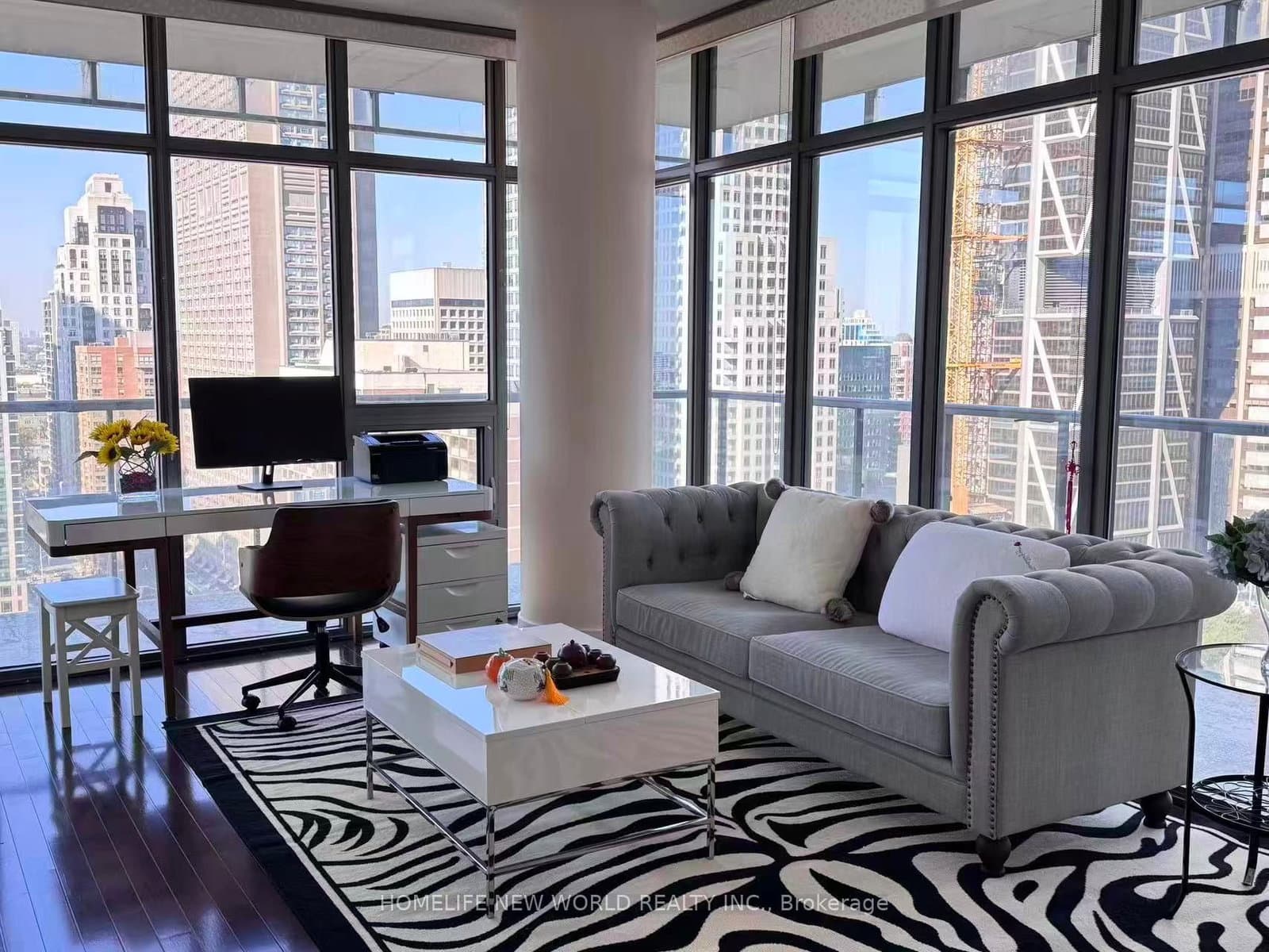 33 Charles Street E, Unit 2109 thumbnail 6