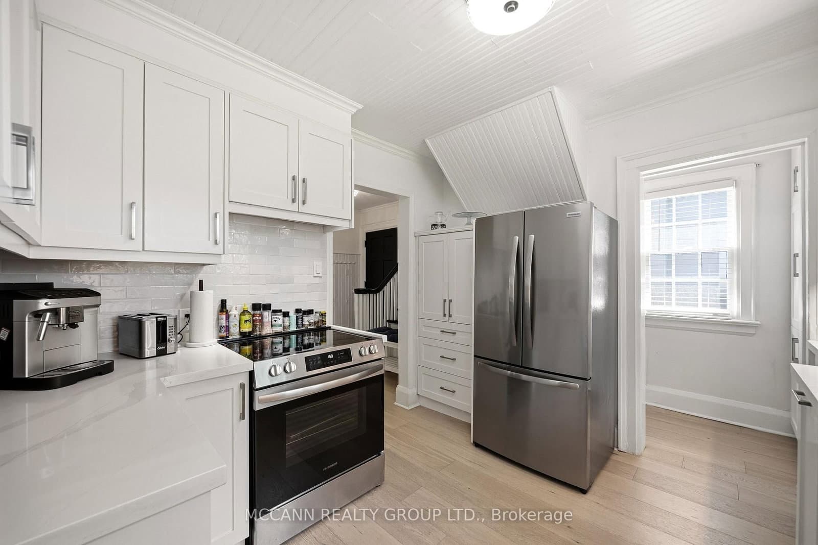 1396 Mount Pleasant Road thumbnail 13