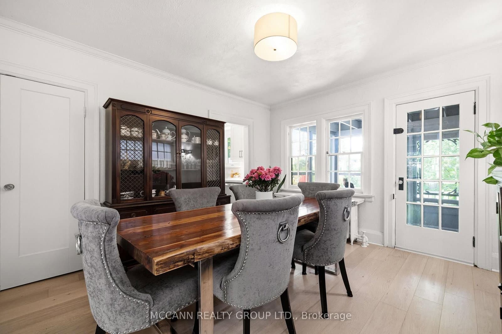 1396 Mount Pleasant Road thumbnail 9