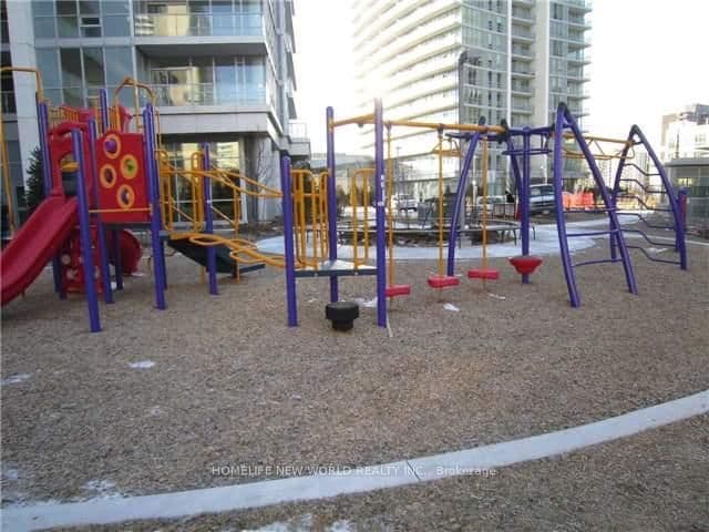 62 Forest Manor Road, Unit 1702 thumbnail 14