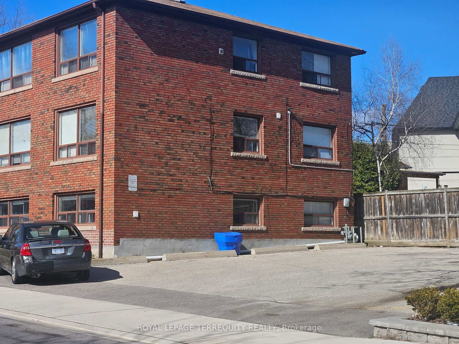 401 Winnett Avenue, Unit 3 thumbnail 32