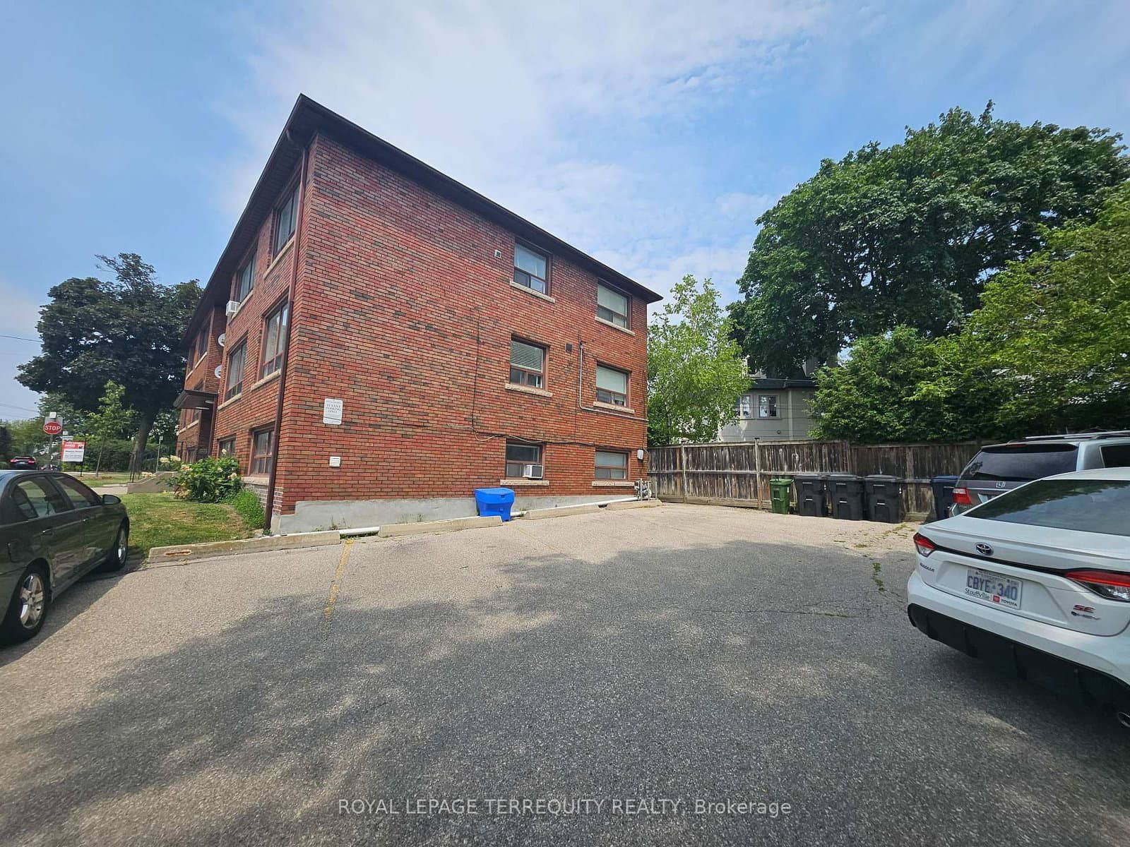 401 Winnett Avenue, Unit 3 thumbnail 33